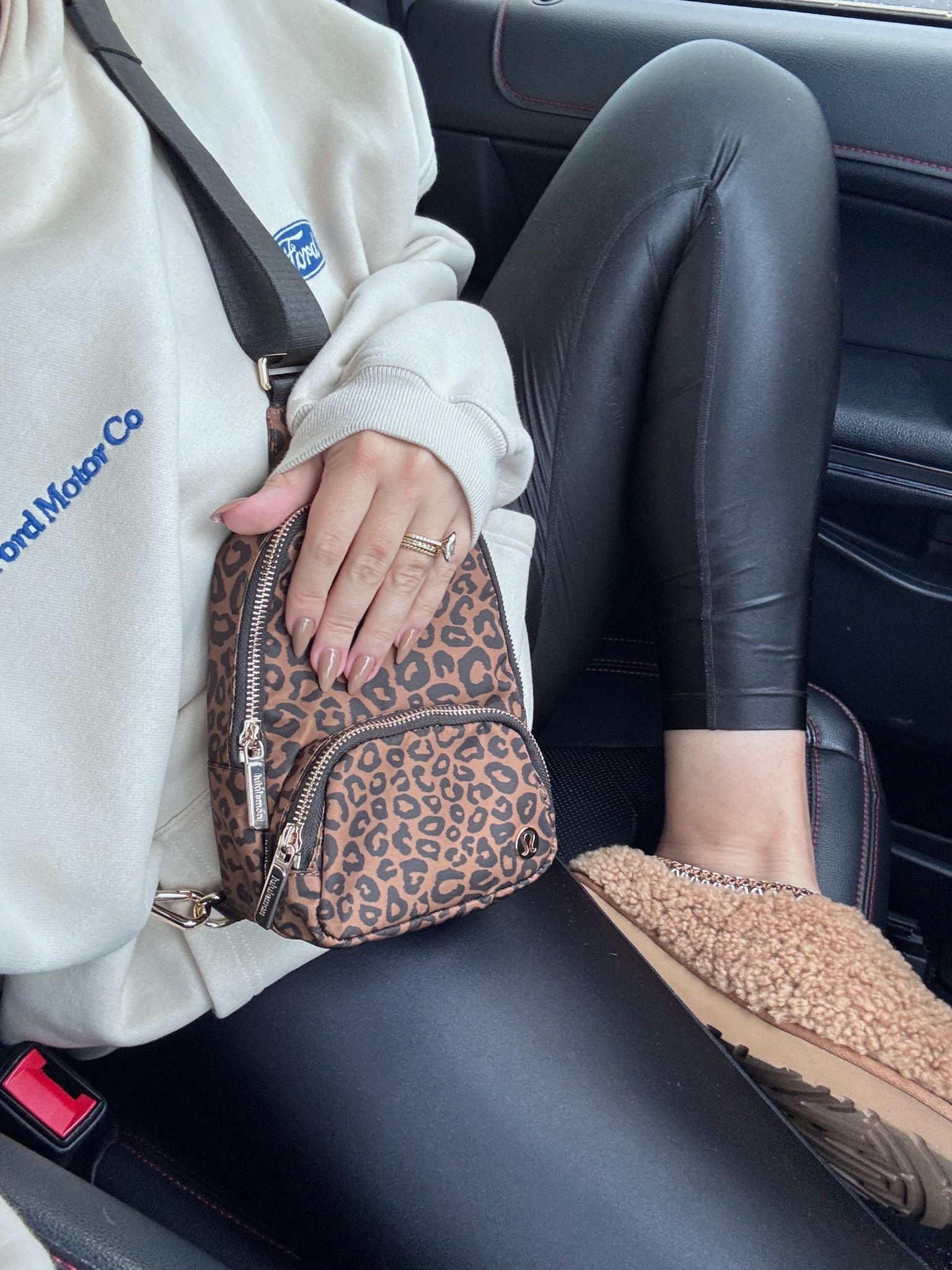 finally cozy szn. FYI these would be perfect gifts for her! 🐆🧸

#LTKdayinmylife #LTKGiftGuide #LTKootd