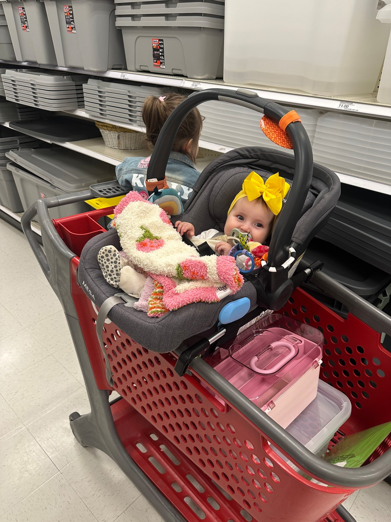 Car seat carrier for any car seat and shopping cart! Game changer when shopping and filling your cart 💯 