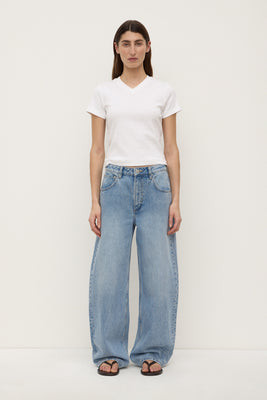 Low Curve Mid Rise Jean - 28 / Indigo Fade | Assembly Label