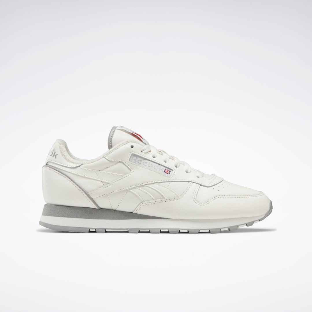 Reebok Unisex Classic Leather 1983 Vintage Shoes in Chalk/Chalk/Vector Red Size M 9.5 / W 11 - Lifes | Reebok (US)