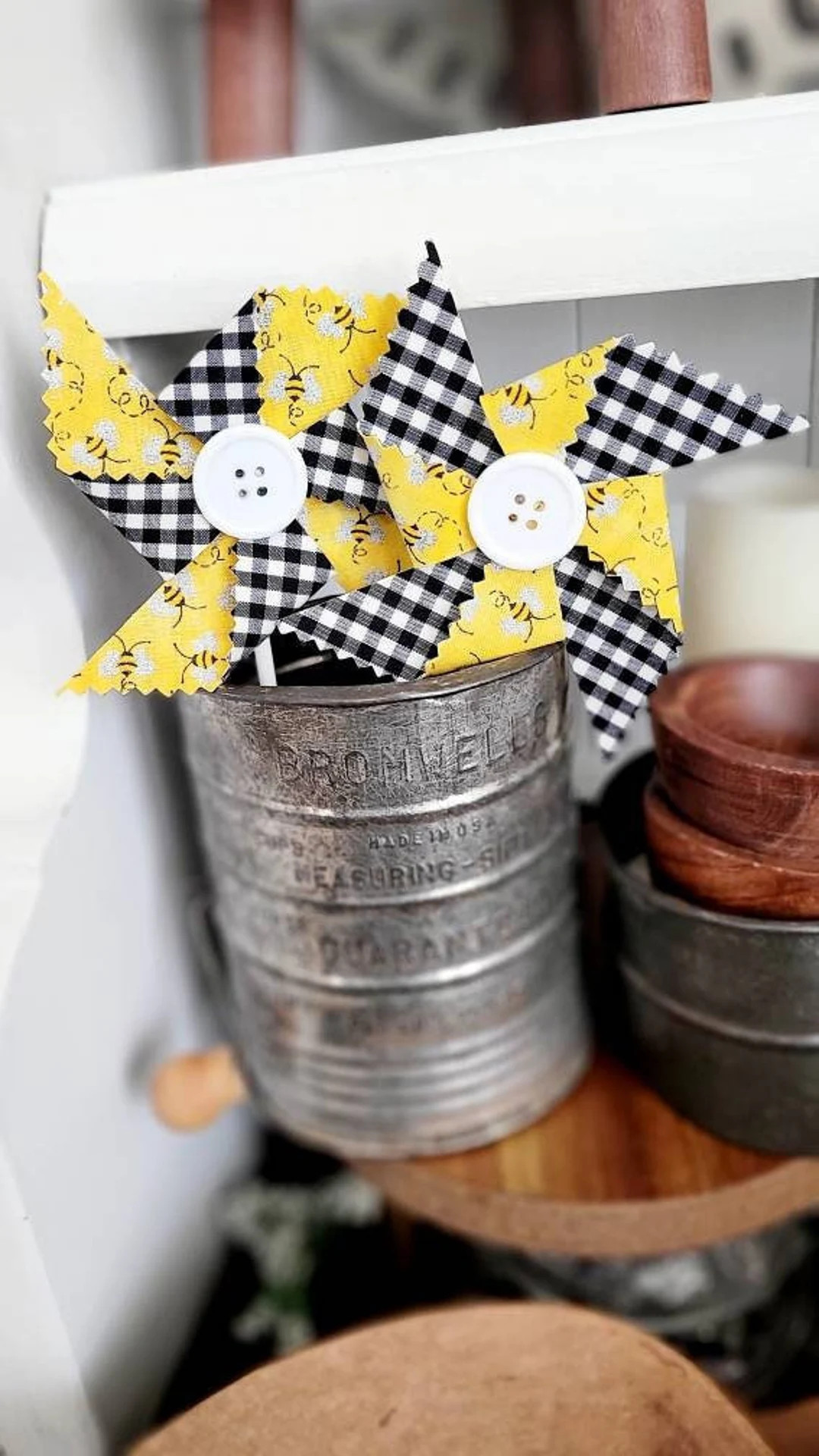 Gingham Busy Bee Pinwheels, Fabric Pinwheels, set of 2 Pinwheels, Bee Decor, Bee Decorations, Neu... | Etsy (US)