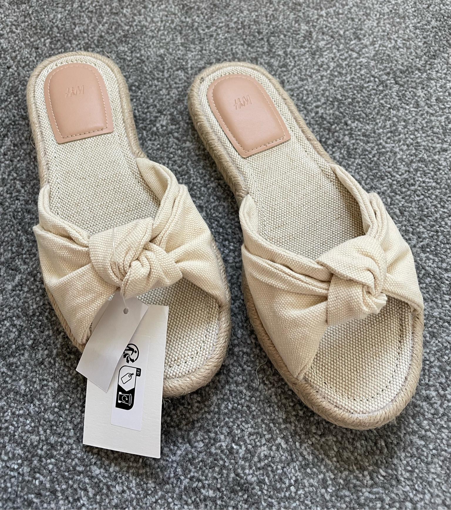 The absolute cutest & most affordable espadrille ever 🤍

#LTKsummer #LTKtravel #LTKmaternity