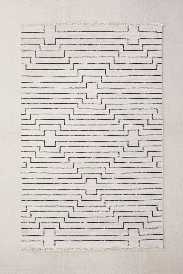 Luca Woven Rug | Urban Outfitters (US and RoW)