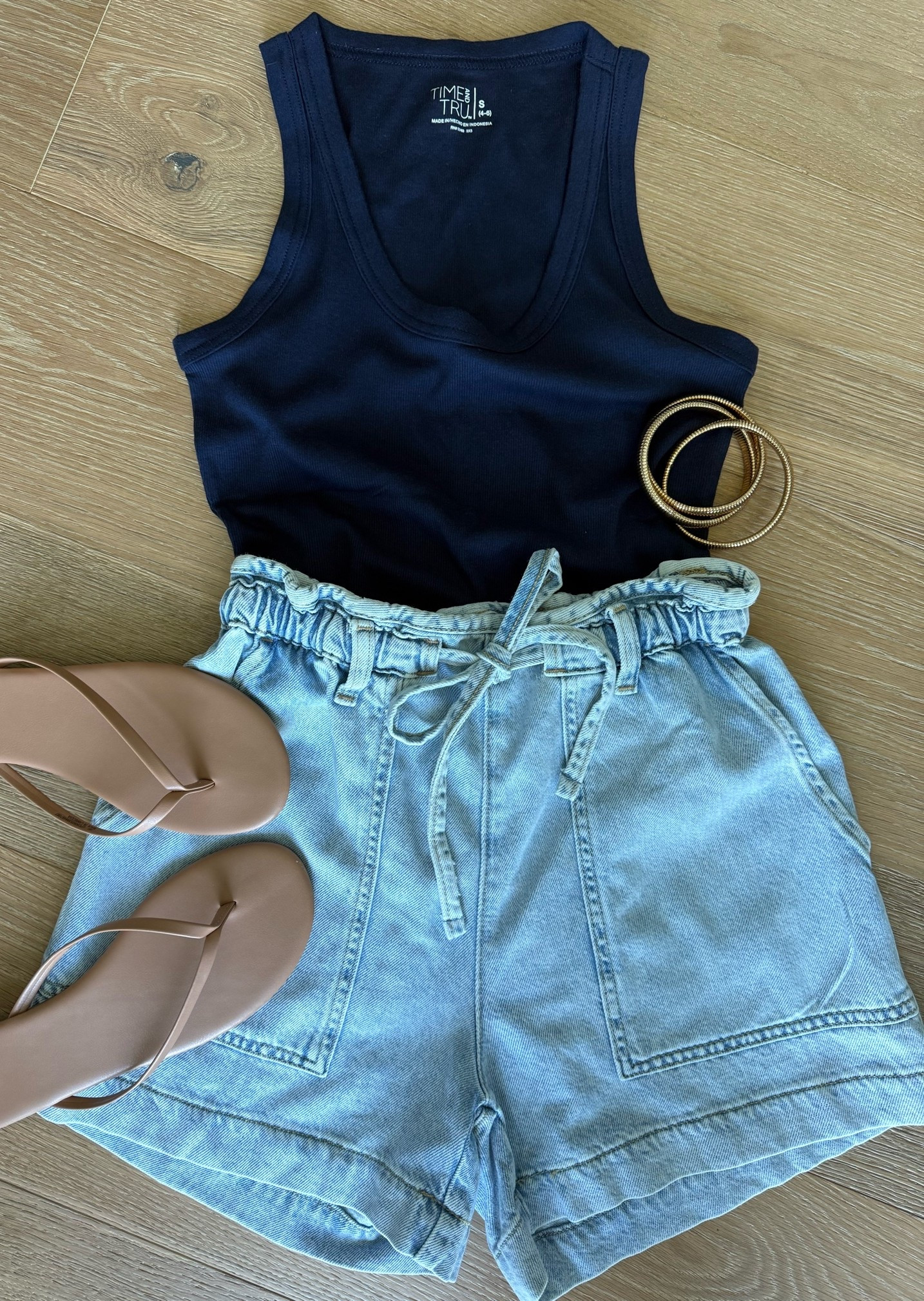 This little look from @Walmart is giving comfy, cute, and easy to throw on for everything from errands to ball games 🙌 The blue floral top is SO fun for summer and the shorts are lightweight with the perfect relaxed fit! Love finding affordable pieces that still feel put together 👏 #WalmartPartner, #WalmartStyle, @WalmartStyle

#LTKmomlife #LTKootd