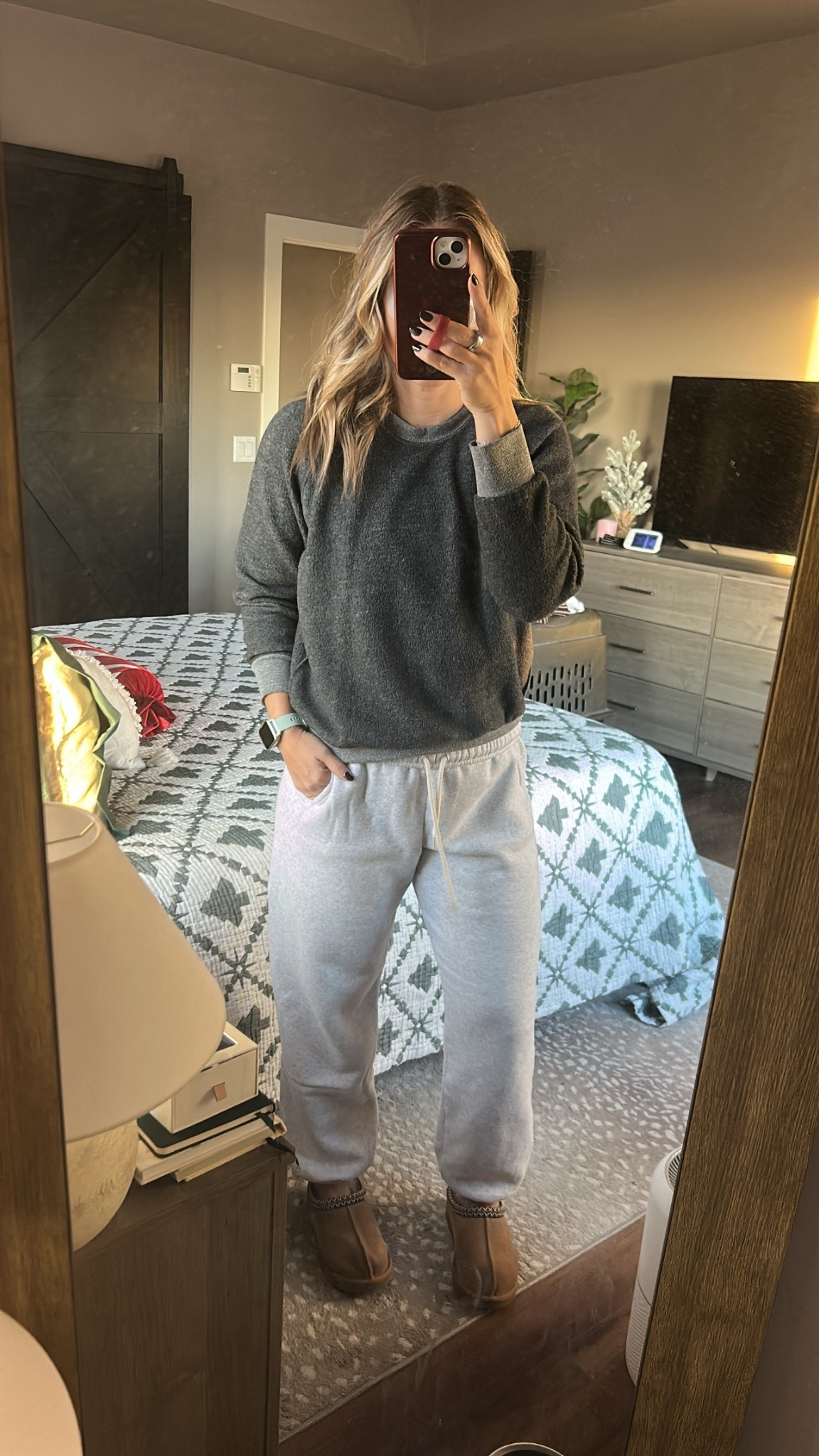 Small sweats
Medium crewneck 
Uggs run TTS


#LTKSaleAlert #LTKSeasonal #LTKmomlife