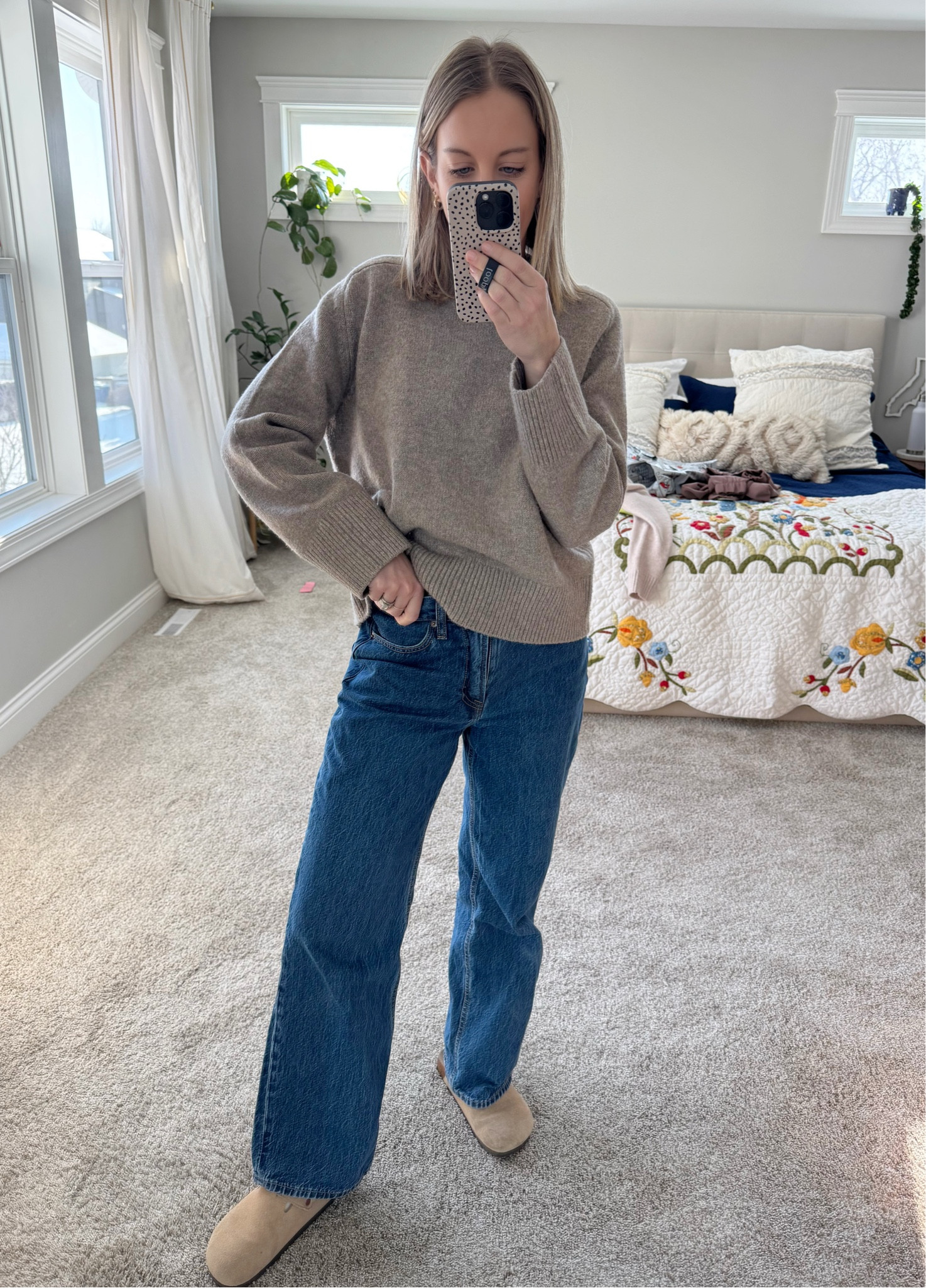 Cozy sweater look

Neutral look  Winter fashion  Mom style  Casual outfit  Sweater look  Mom fashion  Casual style  Winter essentials  Must haves  Abercrombie  PaisleyAndSparrow



#LTKSeasonal #LTKStyleTip