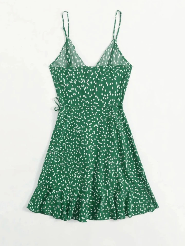 SHEIN WYWH Nó Plissado Bainha de Ruffle Embrulhar Coração Estampa em toda a parte Boho Vestido | SHEIN