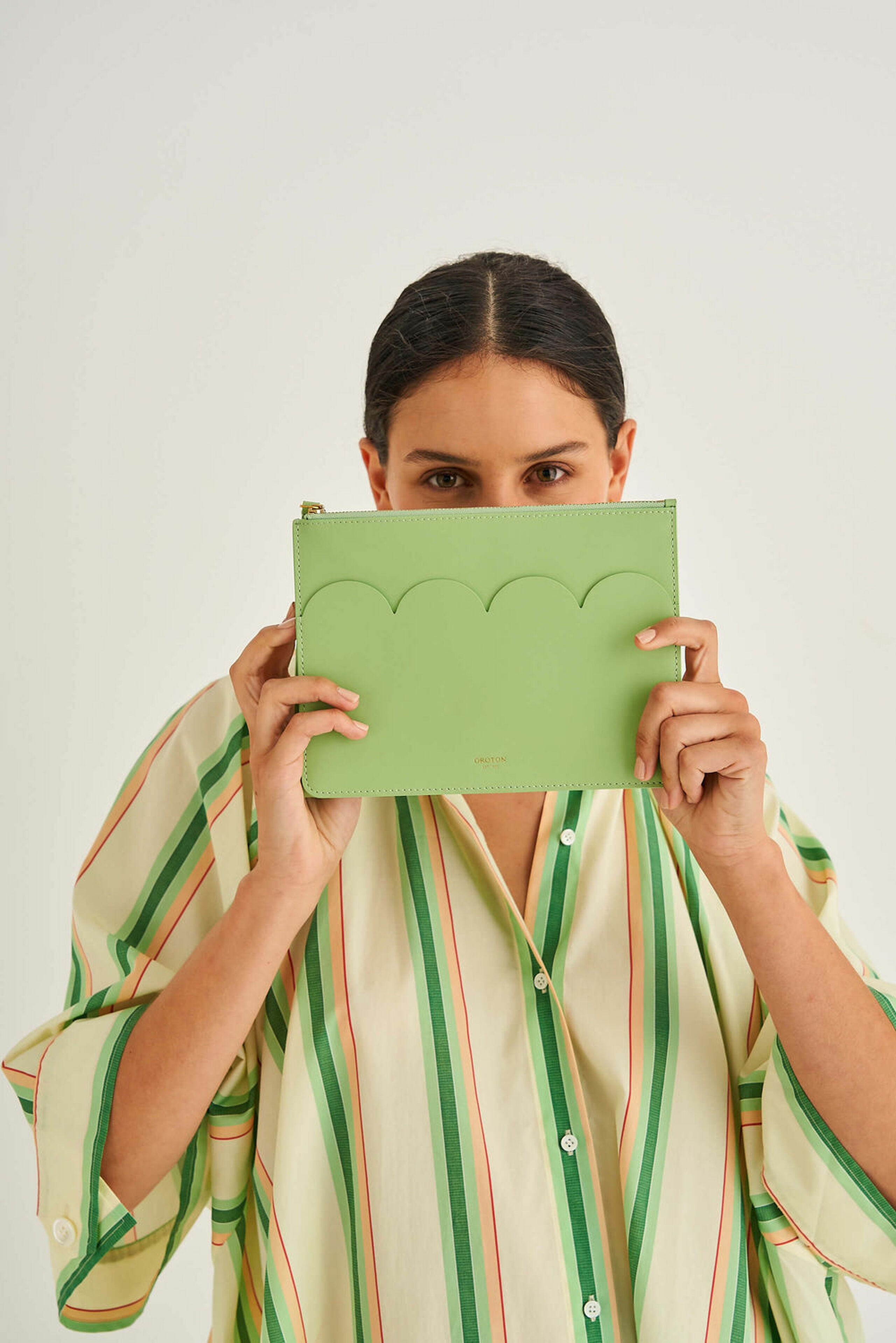 Oroton Fleur Bud Green Wristlet Pouch | Oroton