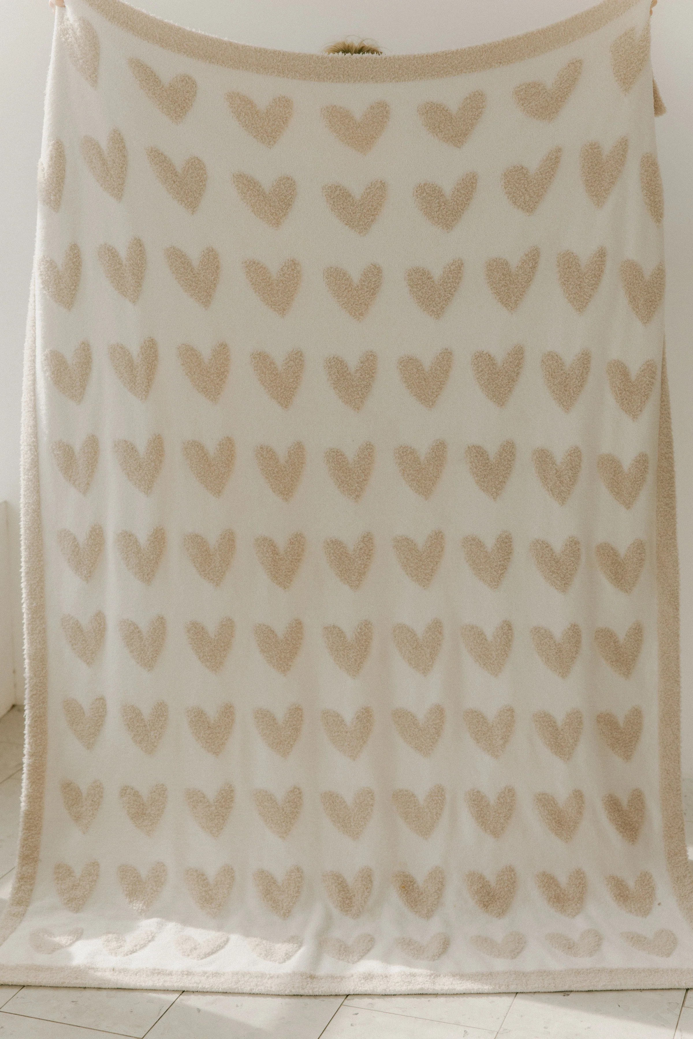 Staykation Kozy Heart Blanket | Shop Staykation