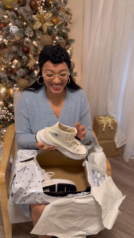 I am officially a converse girl. I don’t know what it is but converse is stealing my heart! These are the Run Star Legacy CX unisex high top shoe. They are super comfortable is currently on sale from $120 to $44 … insane sale! 

#LTKGiftGuide #LTKshoecrush #LTKfindsunder50