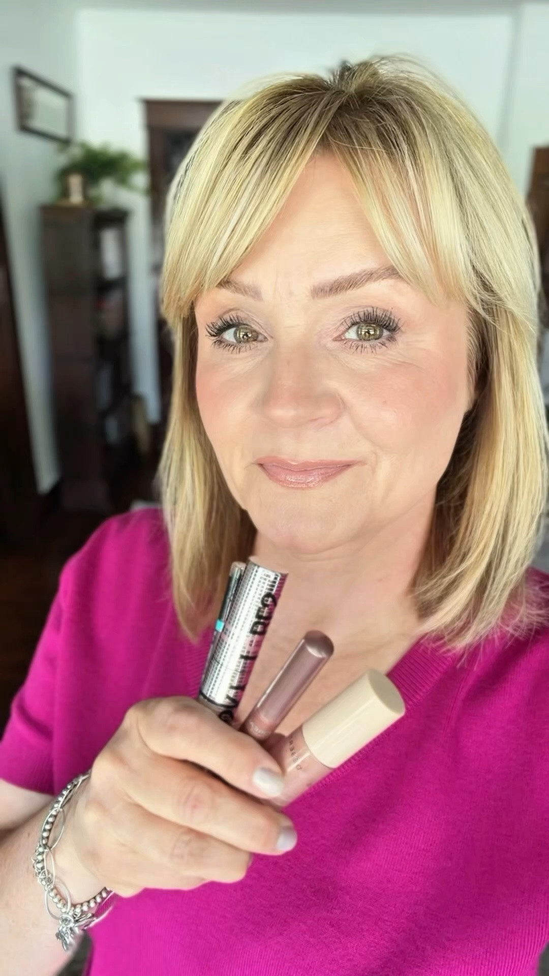 I used an eyeshadow stick to softly define my eyes.  
Eyeshadow Stick in Celestial Taupe.   
Bronzer in Capri Cabana
Eyeshadow Single in Petite
Tight lines in dark brown liner
Mascara in black