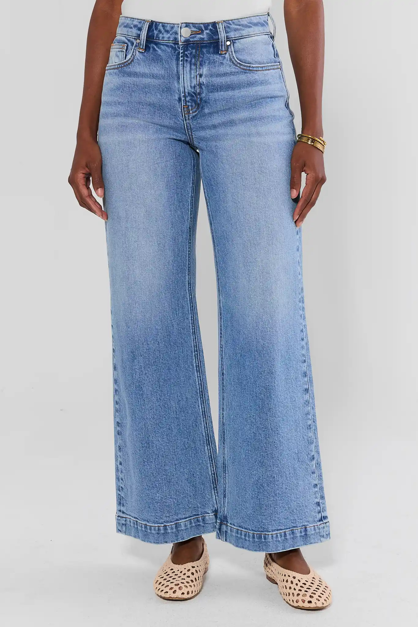 Kayla Medium Wash Wide Leg Jeans | Avara