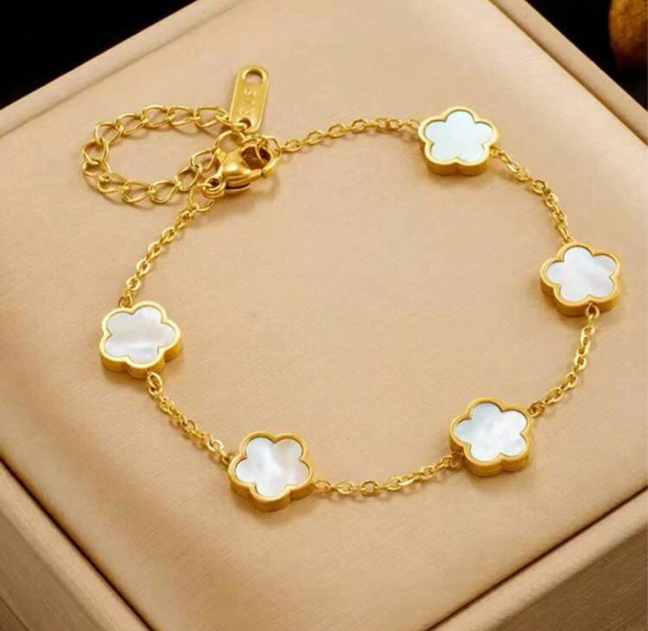 Clover Bracelet
