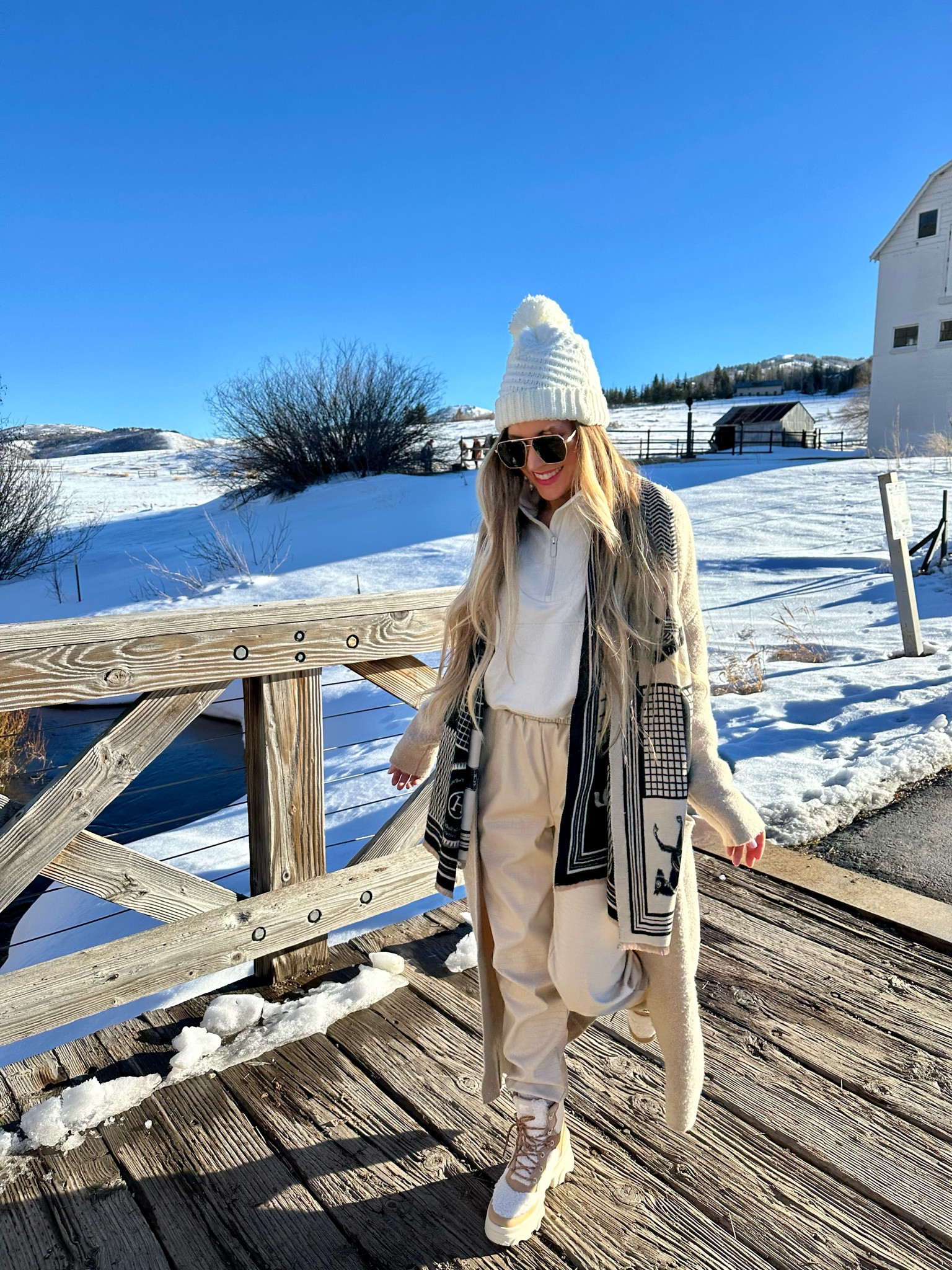 Snow season is back ❄️🏂

Sweater, boots, beanie, cold weather, holidays, cream sweater

#skioutfits #aspen #snowoutfits

#LTKHoliday #LTKCyberWeek #LTKSeasonal