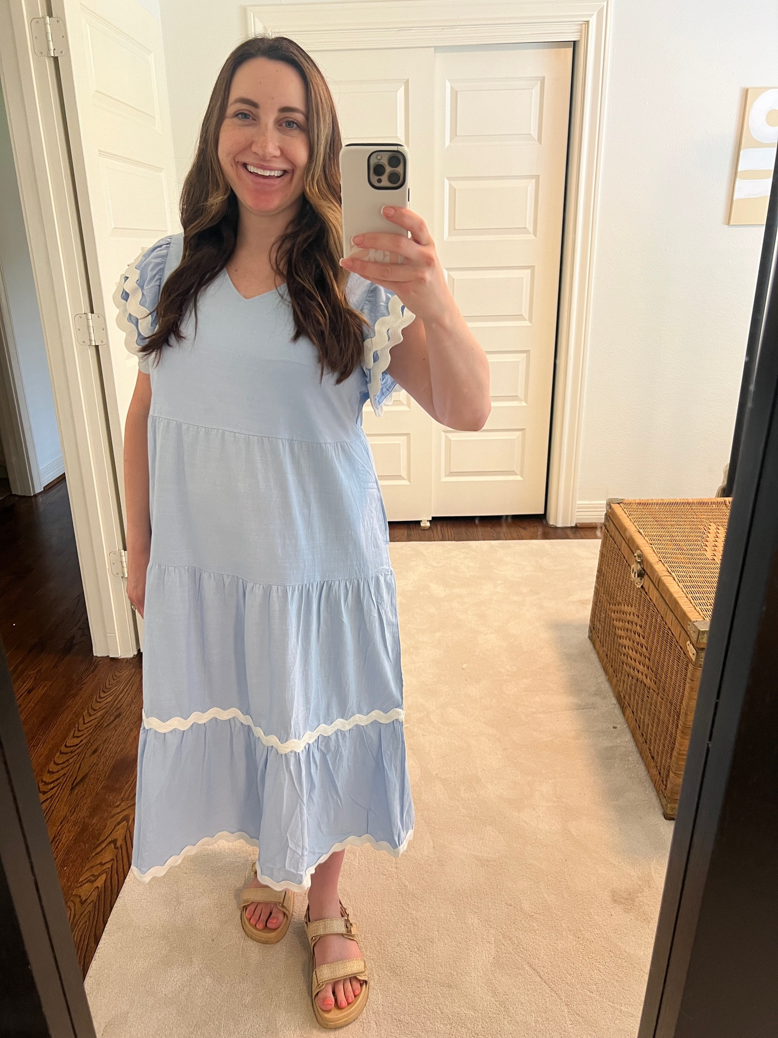 Amazon summer dress! So flattering would also be cute for boy baby shower 🩵 5”2 size medium!

#LTKBump #LTKFindsUnder50 #LTKStyleTip