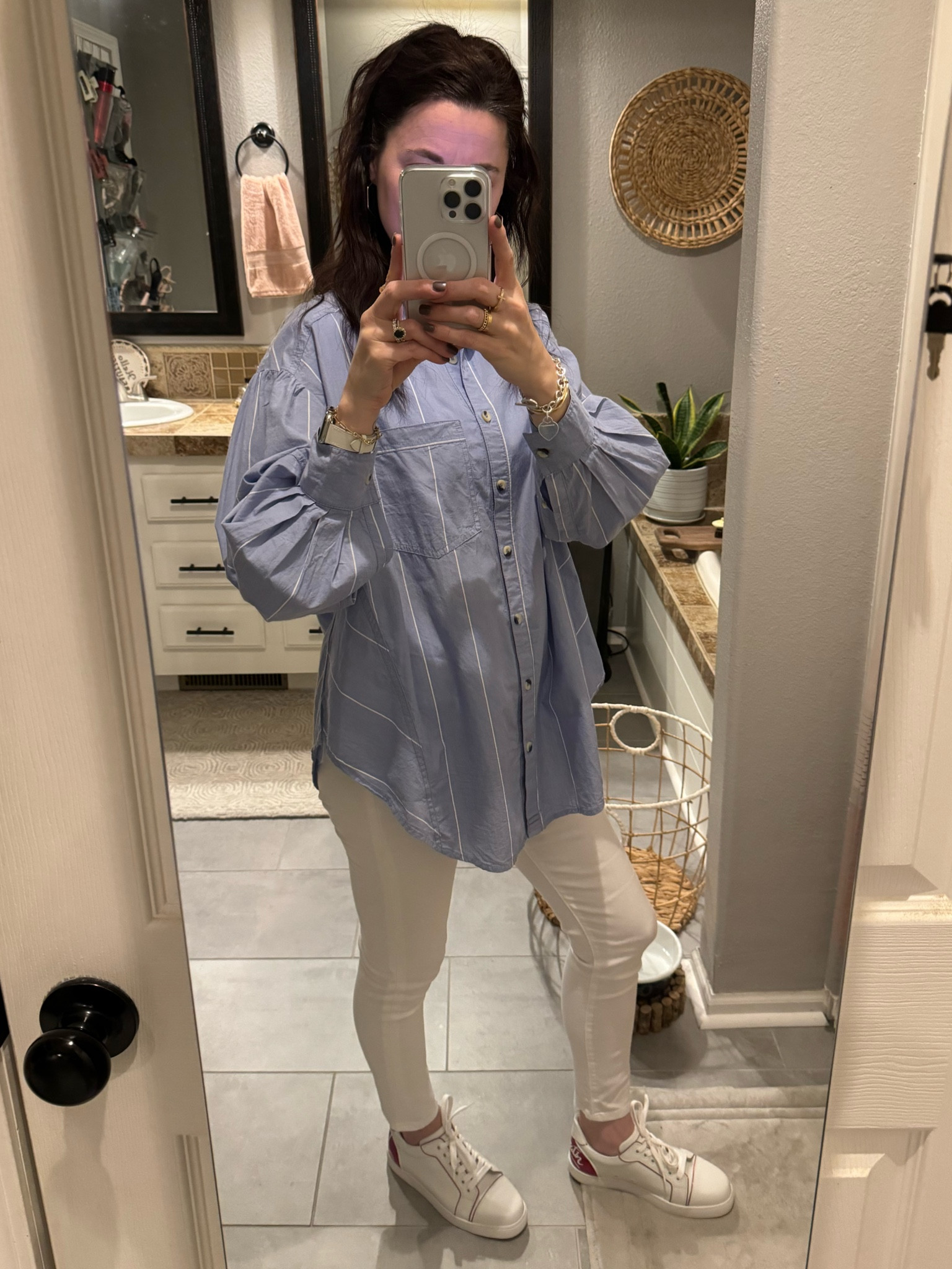 I’m in love!!!  An oversized button down looks amazing with these white skinny jeans and Louboutin sneakers!!!

#LTKshoecrush #LTKover40 #LTKstyletip