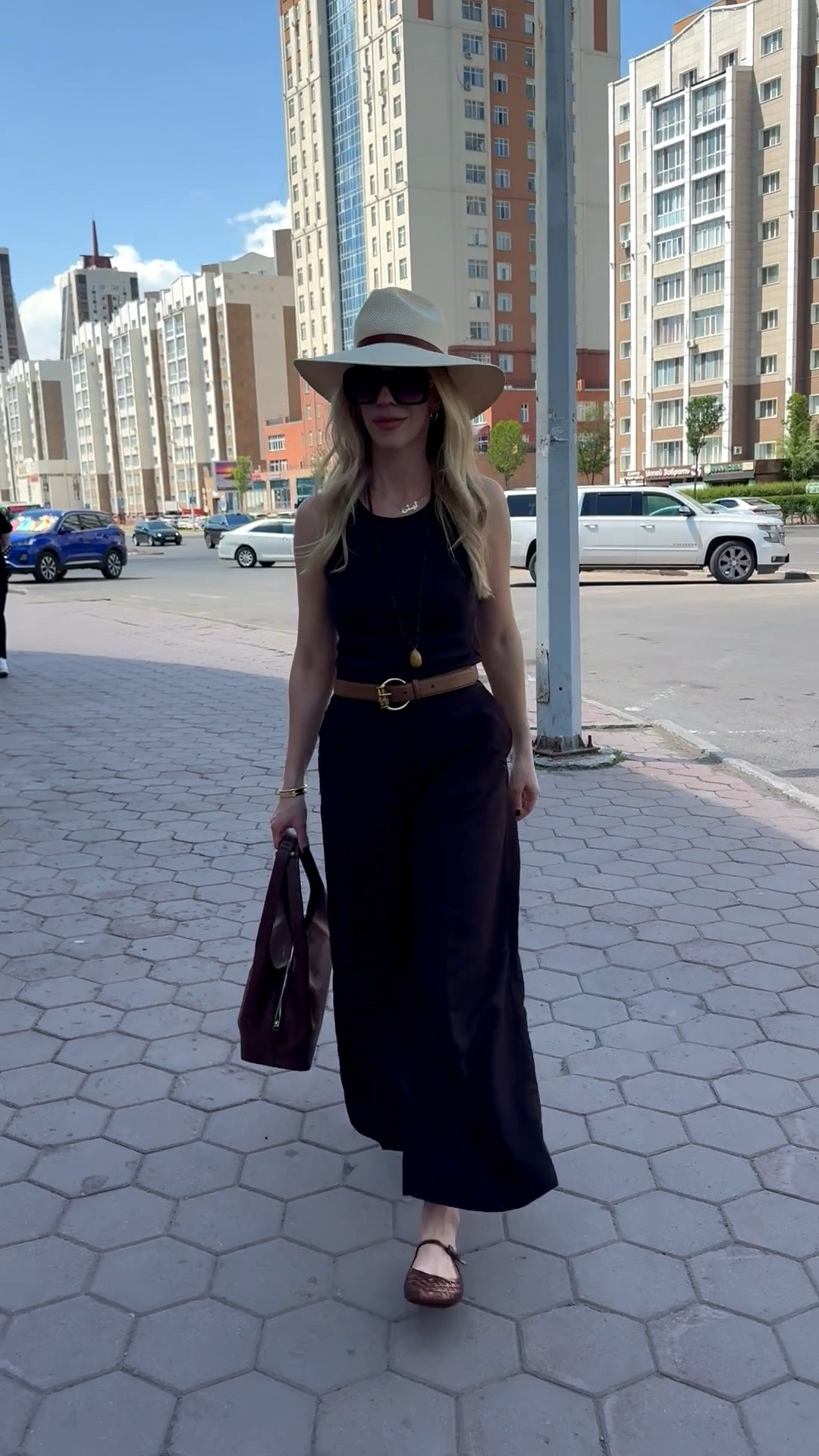 Summer vacation look, linen pant, jelly shoes, dark brown for summer

#LTKTravel #LTKOver40 #LTKSeasonal