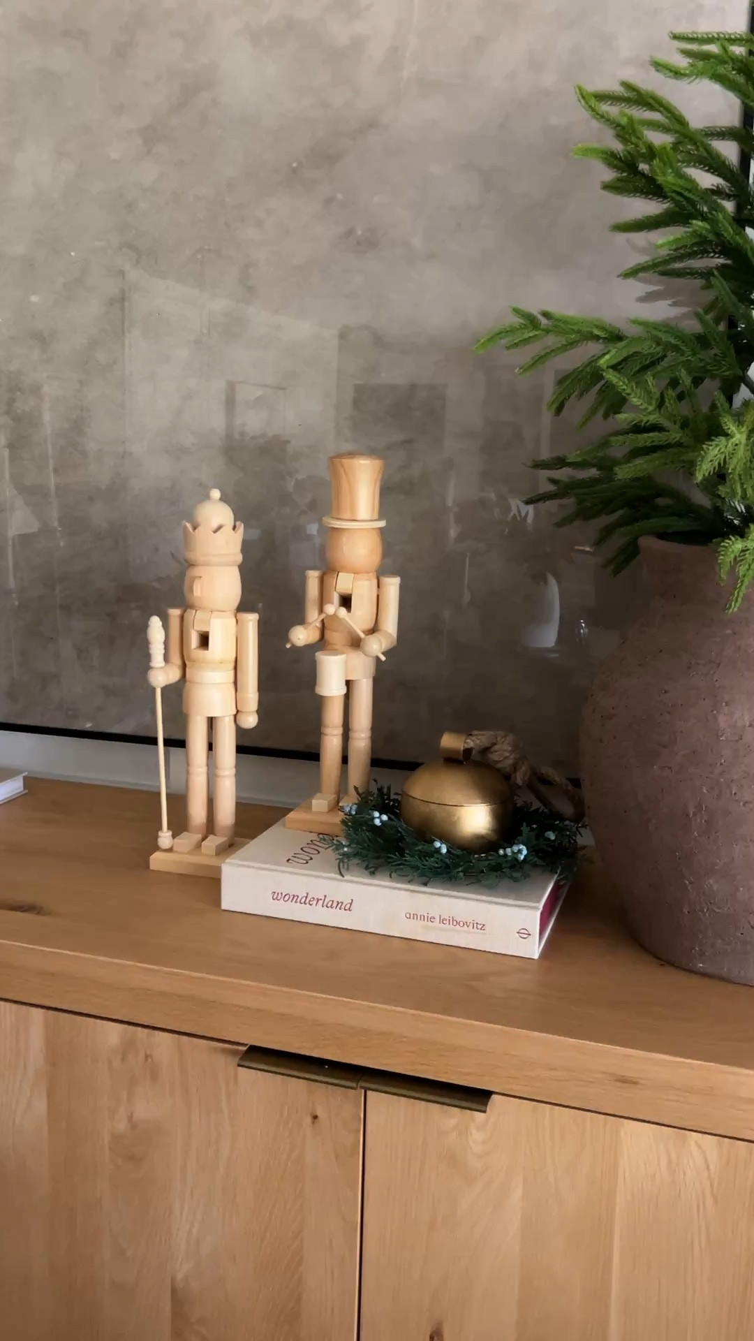 Styling these adorable wooden nutcrackers 


#LTKHome #LTKHoliday #LTKSeasonal