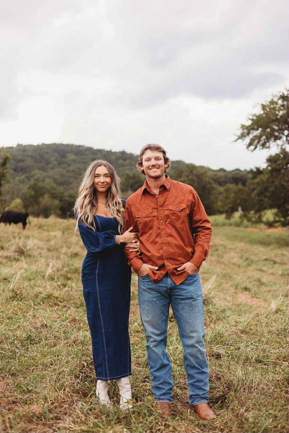 Couples photo outfit inspo

#LTKFindsUnder100 #LTKStyleTip #LTKSeasonal