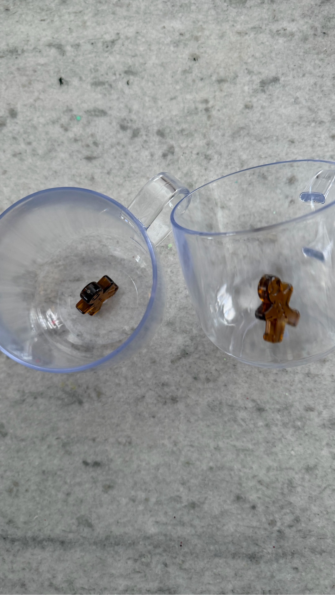  Gingerbread Clear Mugs

These clear mugs with tiny gingerbread men inside might be my favorite holiday find 🎄 Perfect for cocoa bars, Christmas morning coffee, or kids’ cocoa nights. So festive and dishwasher safe!

#ltkholiday #gingerbreadmugs #holidaykitchen #ltkhome #christmasfinds

#LTKSeasonal #LTKHome #LTKHoliday