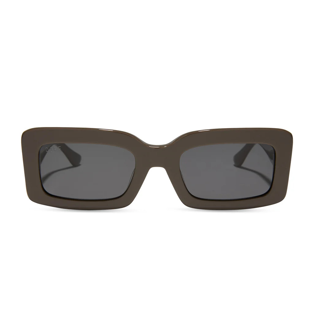 COLOR: black grey polarized sunglasses | DIFF Eyewear