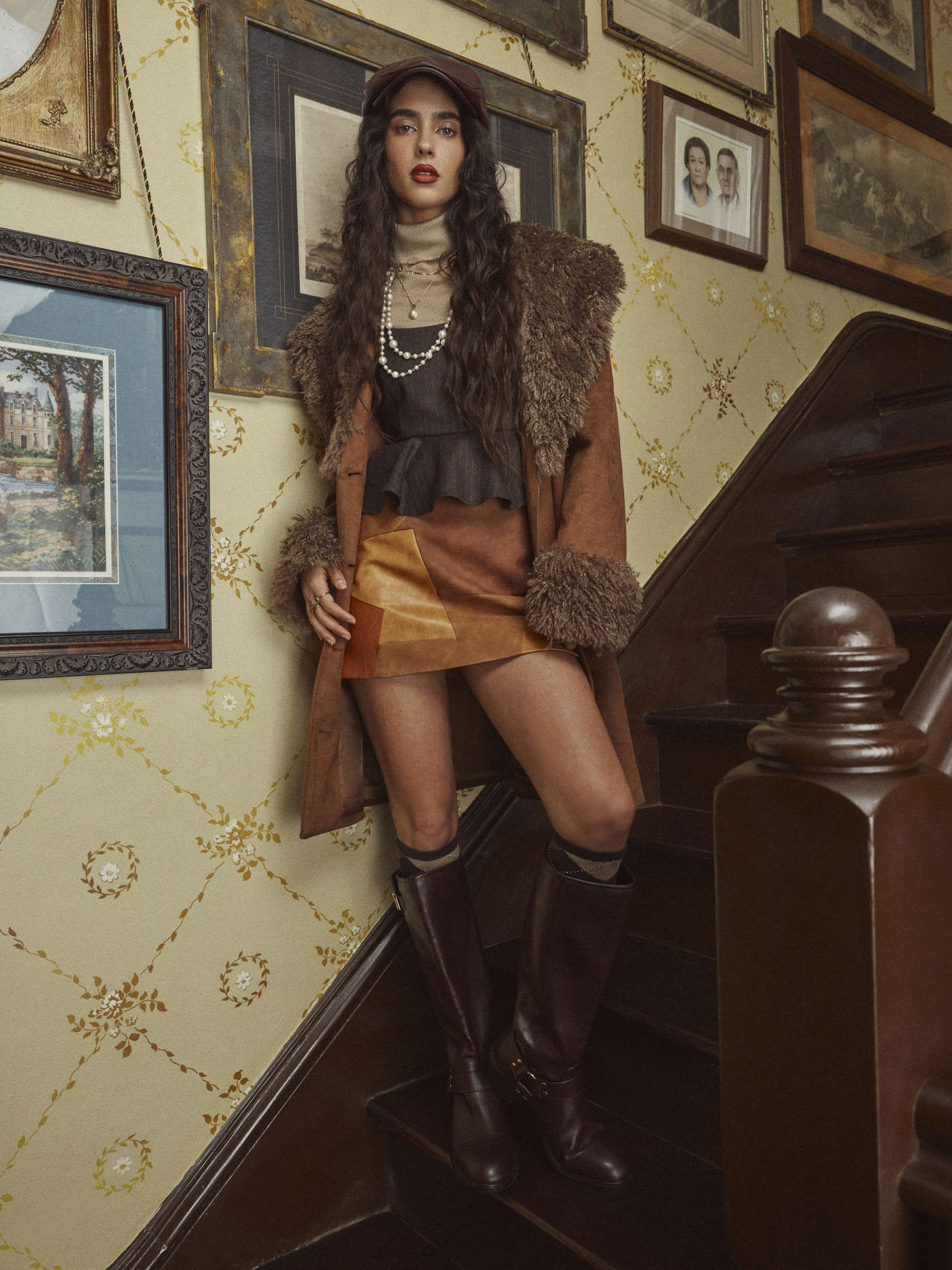 Suede Faux-Fur Collar Solid Button Pocket Oversized Coat | Cider