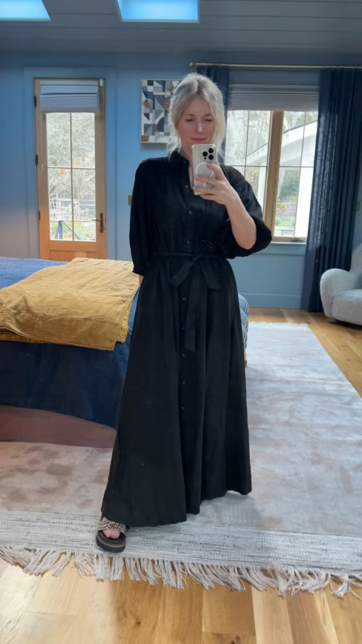 This dress is so comfy and easy to wear! Use my code EMILYH20 for 20% off orders of $100 or more at @Anthropologie #anthropartner

#LTKSpringSale #LTKootd #LTKOver40