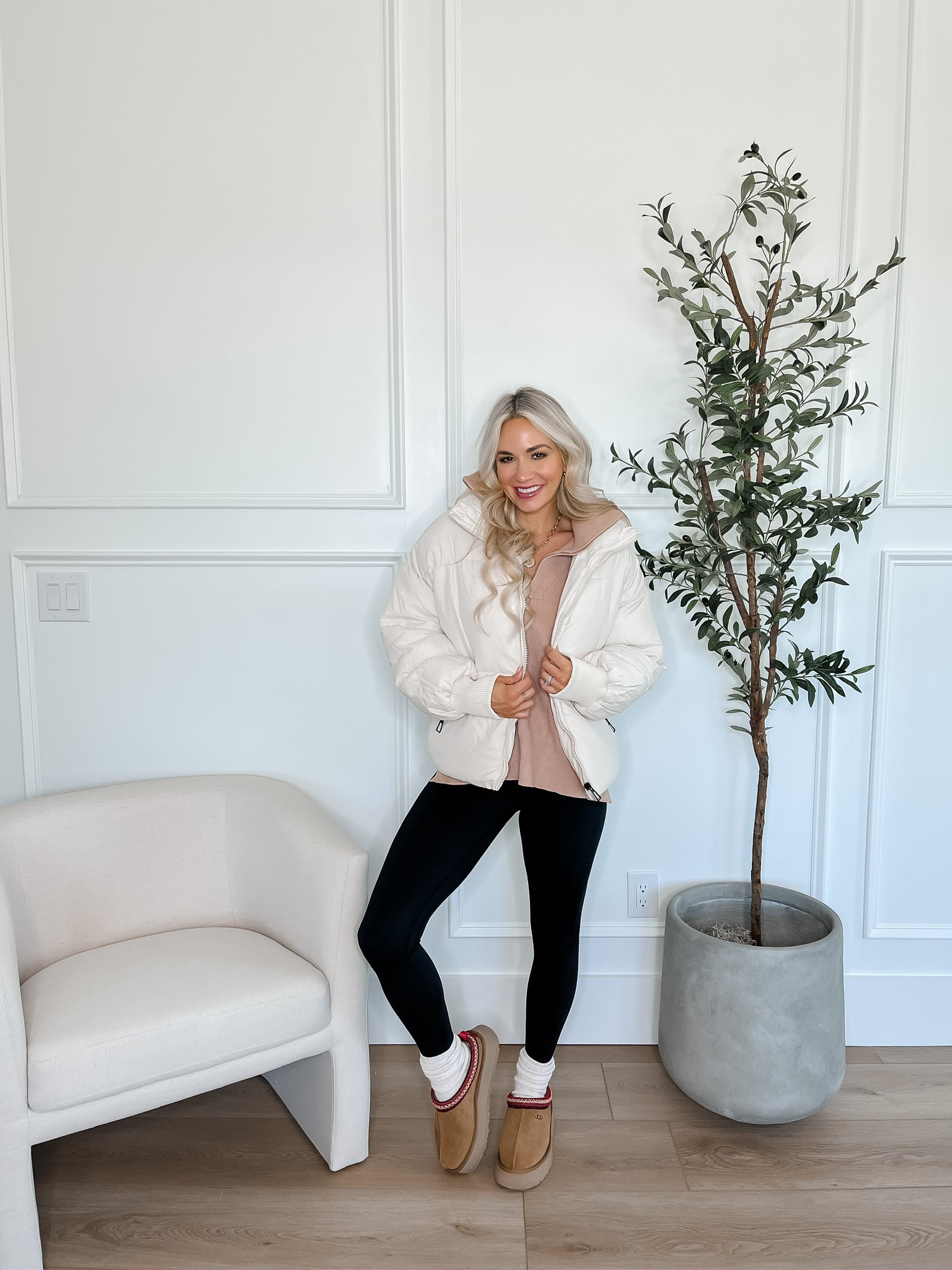 Amazon leggings and cozy tops // wearing an xs and they run tts. These are hands down the best leggings ever! Wearing an xs/small in all tops



Amazon fashion. Women’s fashion. Fall style. Cozy outfits. Fall sweaters. Seamless leggings.

#LTKSeasonal #LTKtravel #LTKstyletip