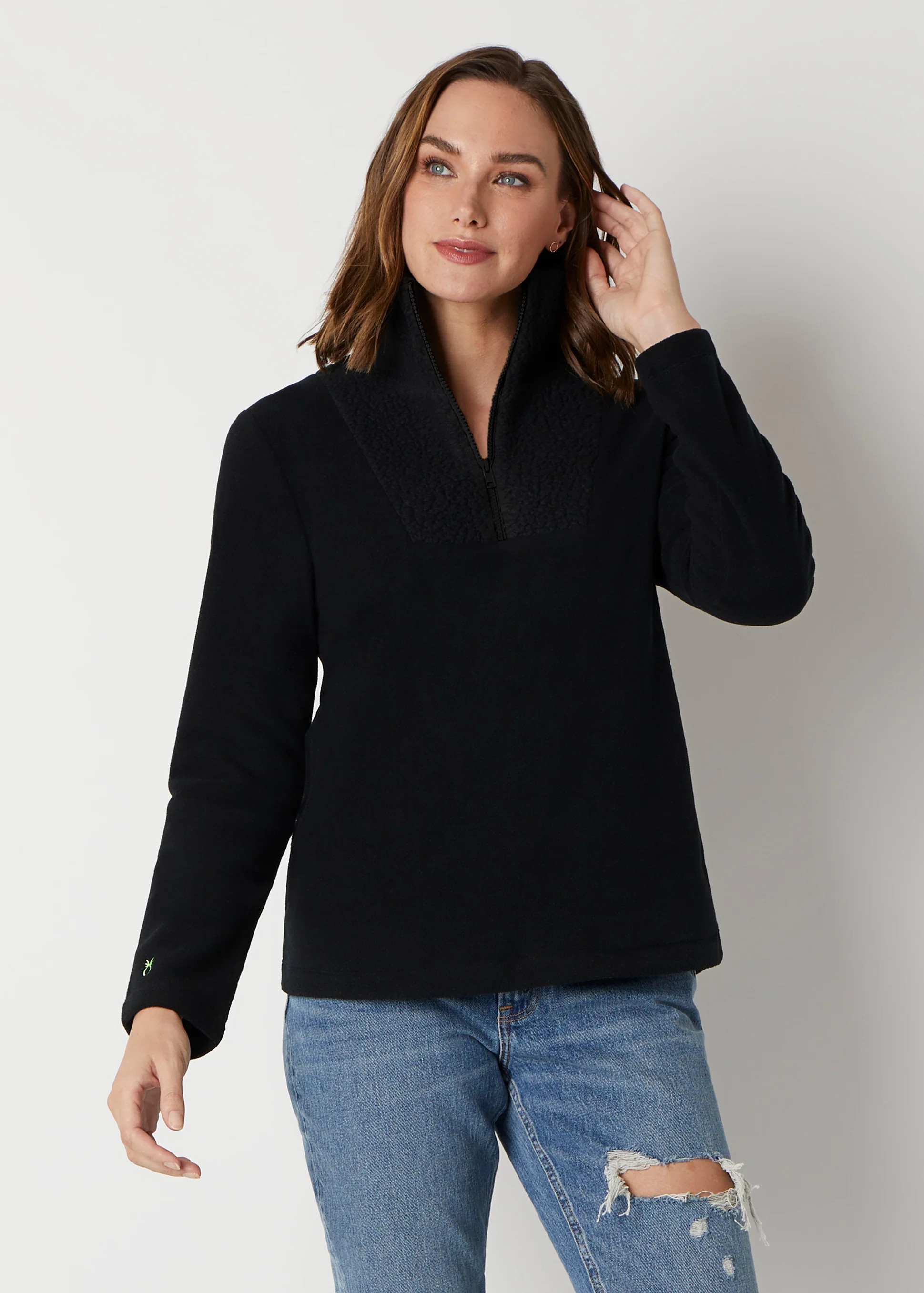 Heron Lane Pullover in Vello Fleece (Black) | Dudley Stephens