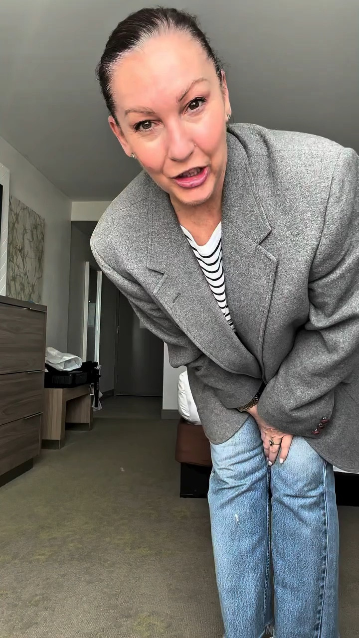 Outfits from the carry on. And yes, I’m aware it’s Wednesday! I was hoping you wouldn’t notice 😁. 

Day two of sharing my outfits that I have with me this week. It’s been a little chilly everywhere I’ve been which isn’t far 😂. 
So hence heavy on the blazer style. But here’s the thing. You have to repeat outfits when on the road. You can’t have something different for each day but you can make it slightly different with accessories. Or for me, different t-shirts! 

#blazerstyle #travelstyles #carryononly #corporateflightattendant #personalstylists

#LTKgrwm #LTKOver40 #LTKvlog