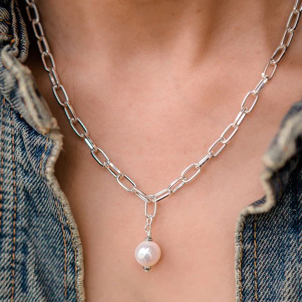 Daily Luxe Silver Adjustable Necklace with Creamy Pearl Pendant | Lizzy James Jewelry