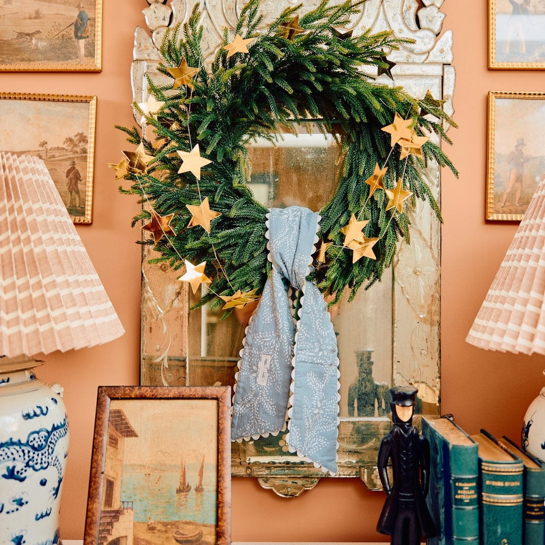 Scallop Wreath Sash | Weezie Towels