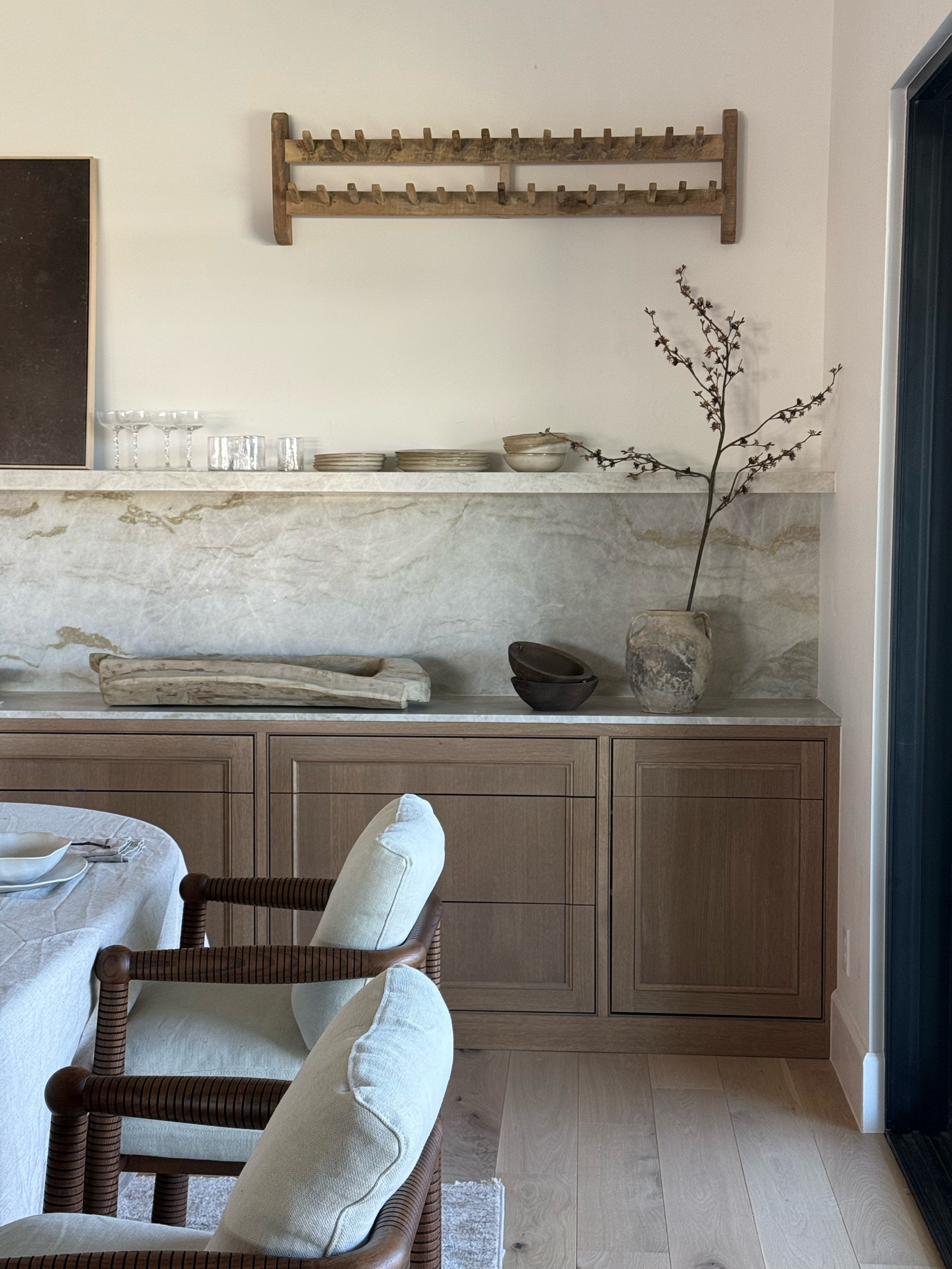 The vase, bowls, and exact wood centerpiece I am unable to link. 
The chairs are go dining stool from six penny.



#LTKHome