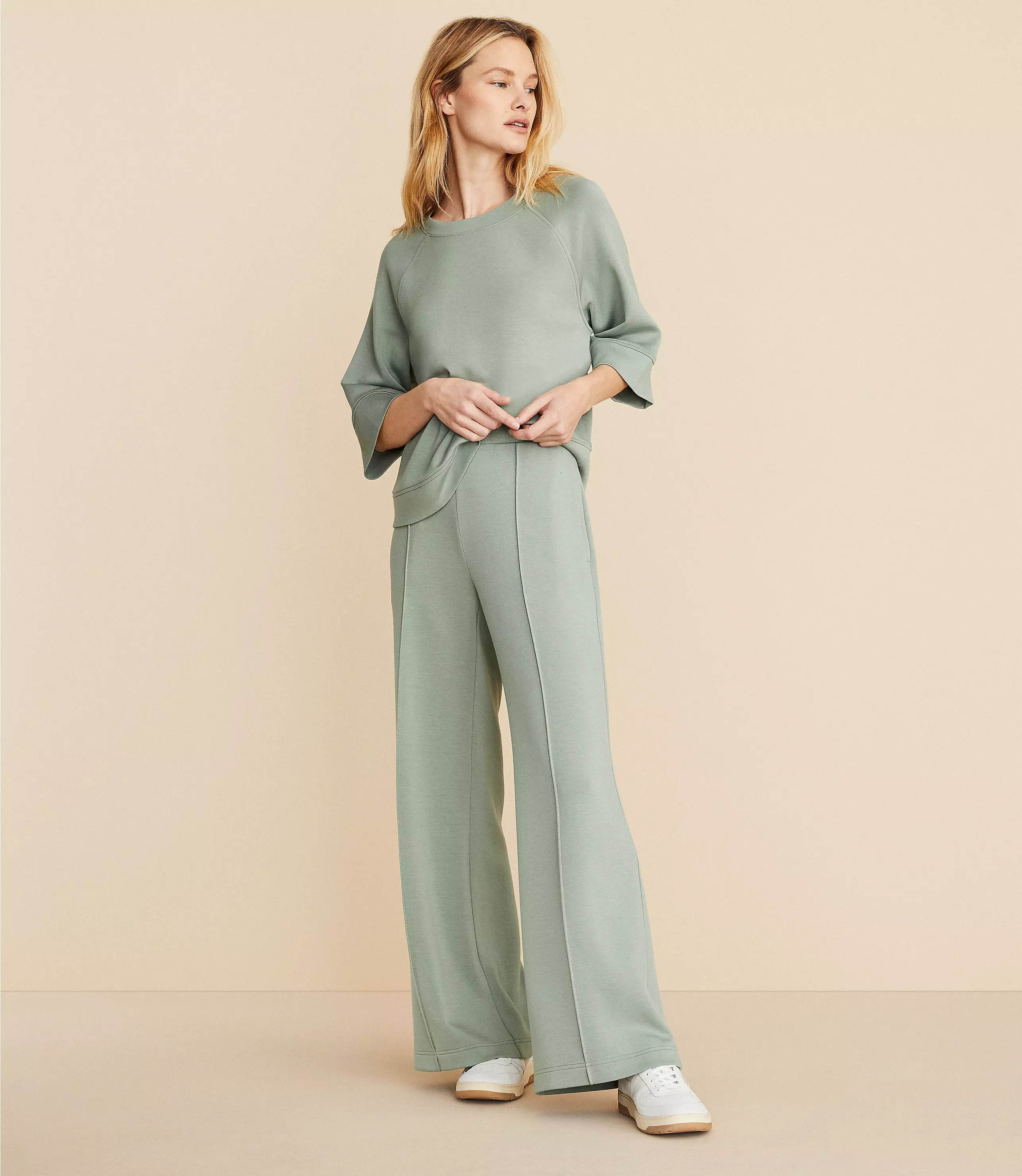 Lou & Grey Scubasoft Pintucked Wide Leg Pants | LOFT