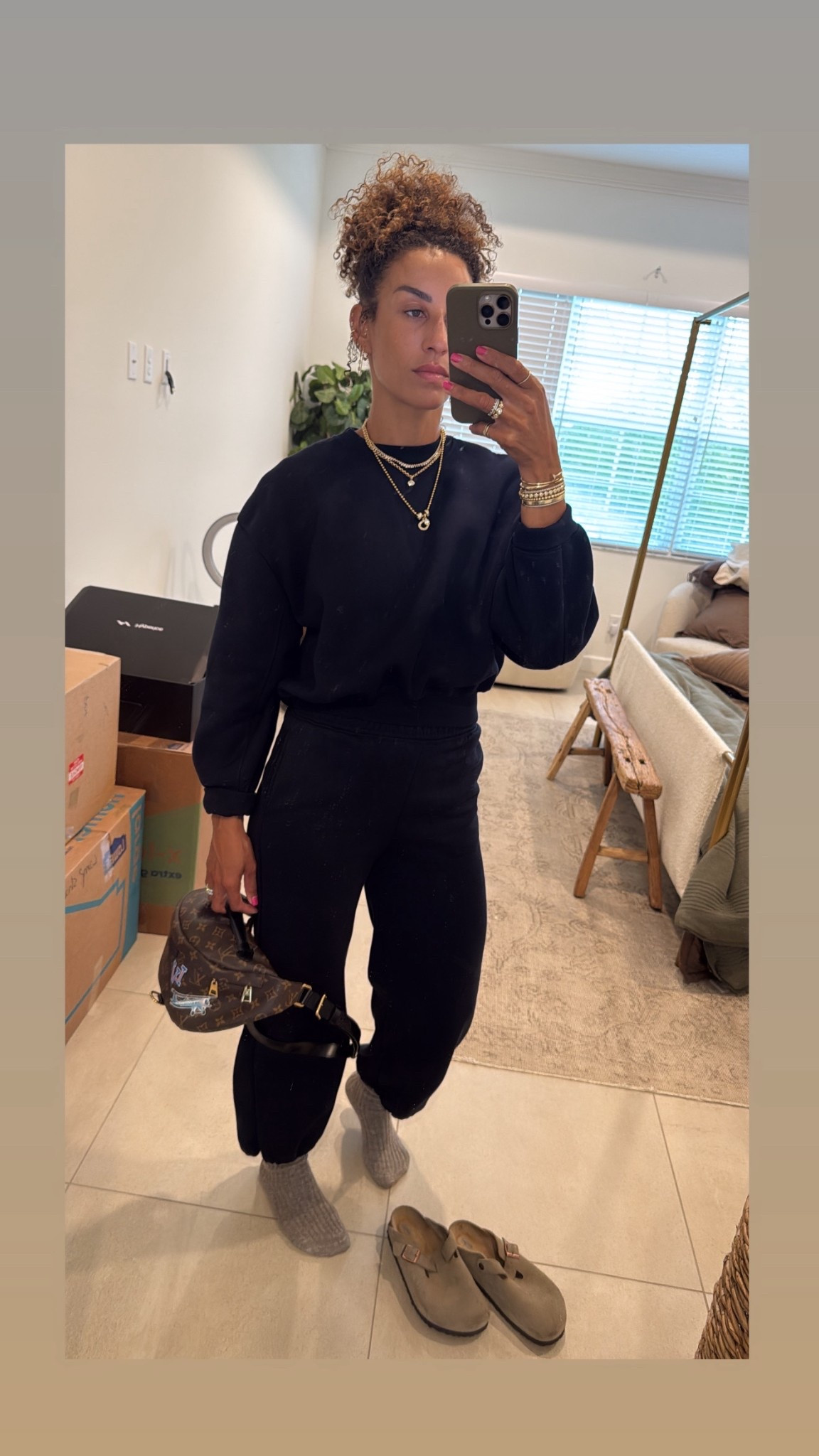 Zara 2 piece sweatsuit #zara #comfy #momof4