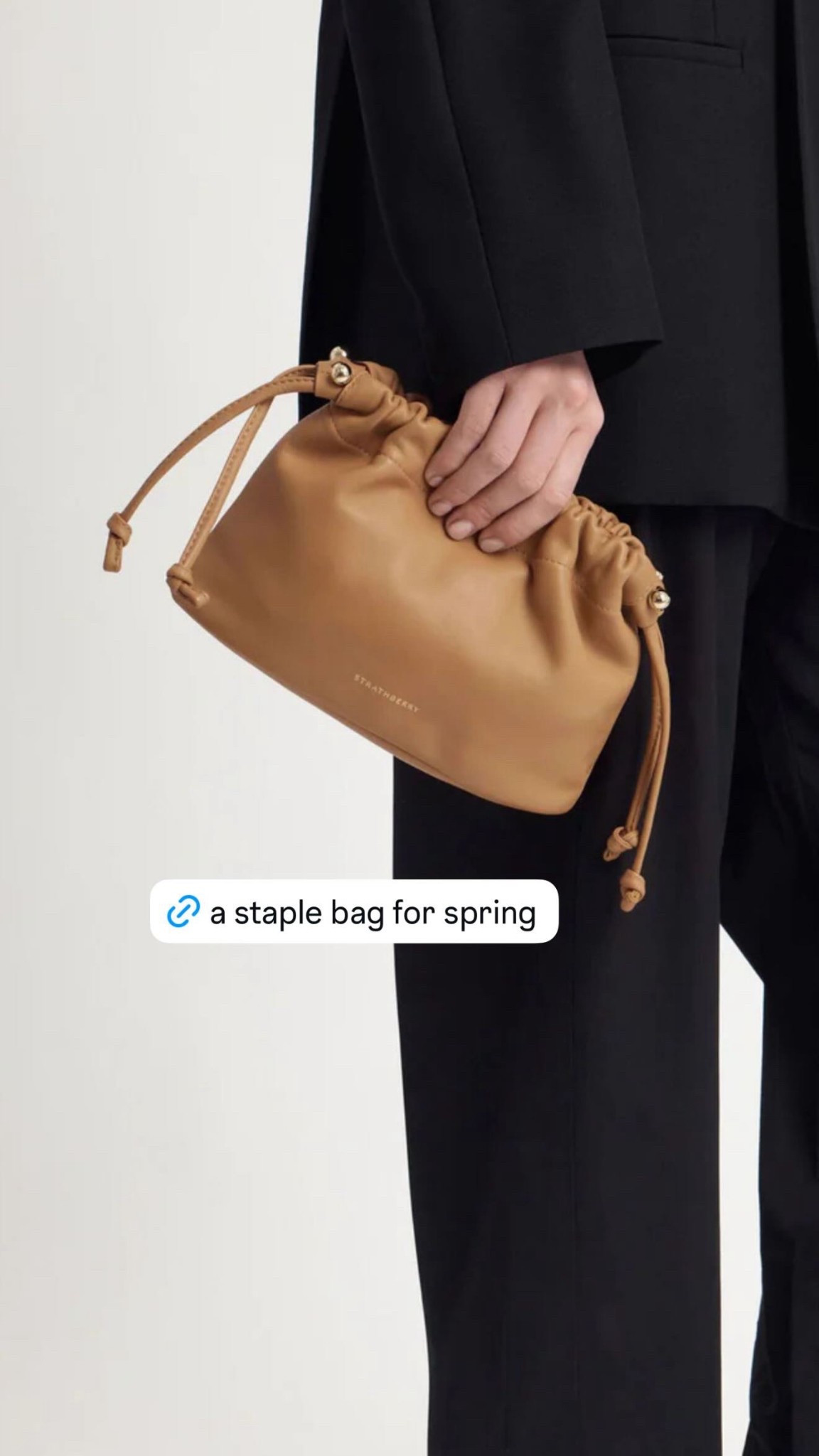 a staple clutch for spring that will go with anything! I love the detailing on this clutch & the leather feels like butter 💫

#LTKSeasonal