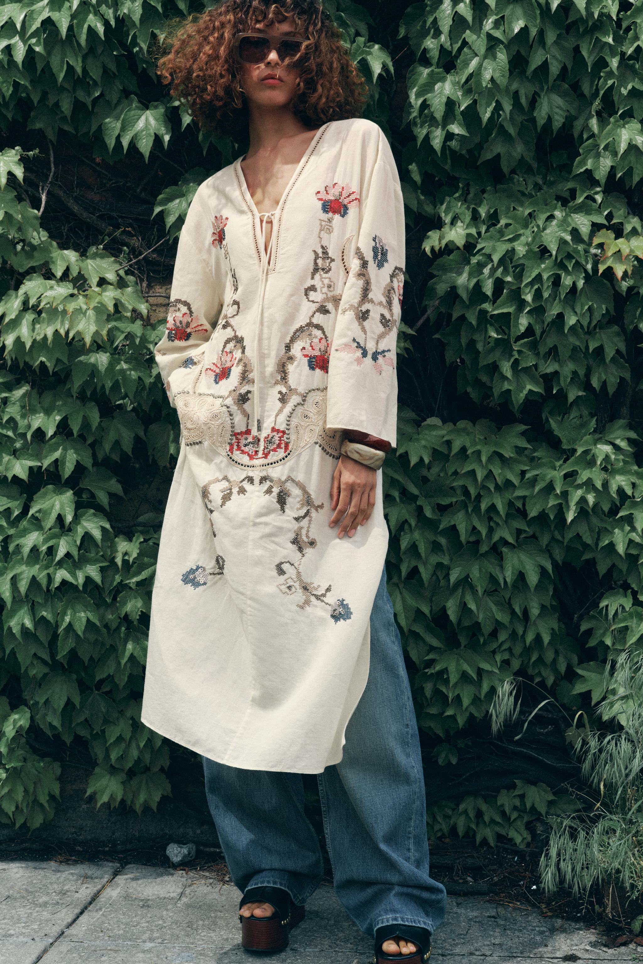 ZW COLLECTION FLORAL EMBROIDERY DRESS | Zara AU