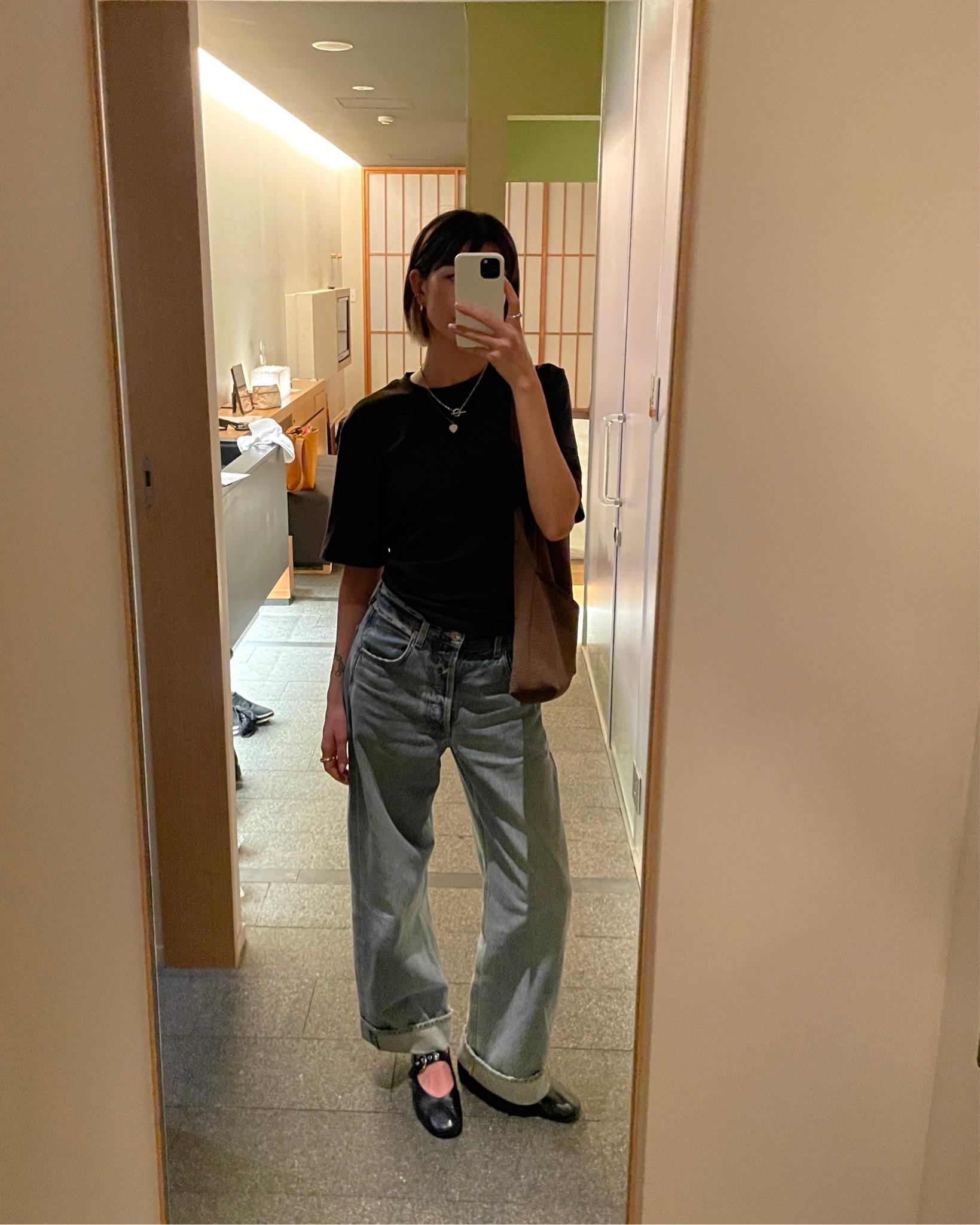 Top: COS, jeans: citizens of humanity, shoes: reformation 