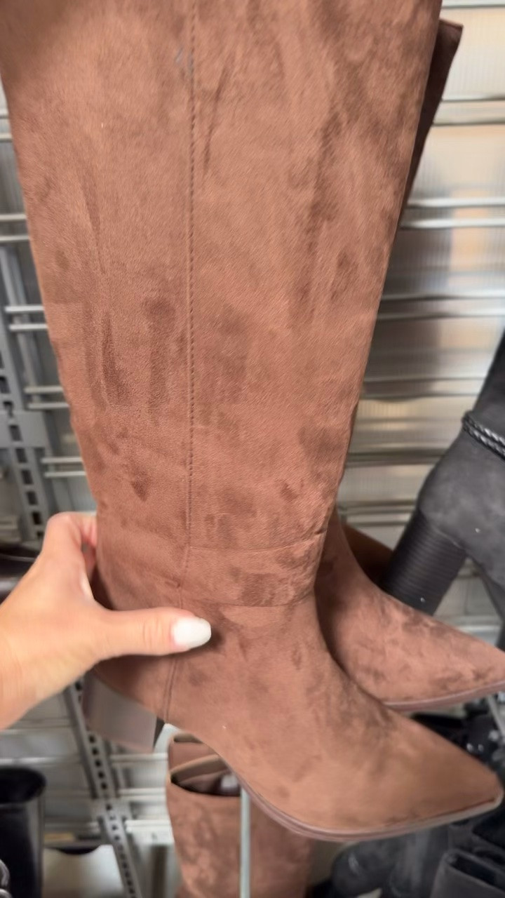 The colors and materials are so rich! So beautiful!!

#LTKootd #LTKWorkwear