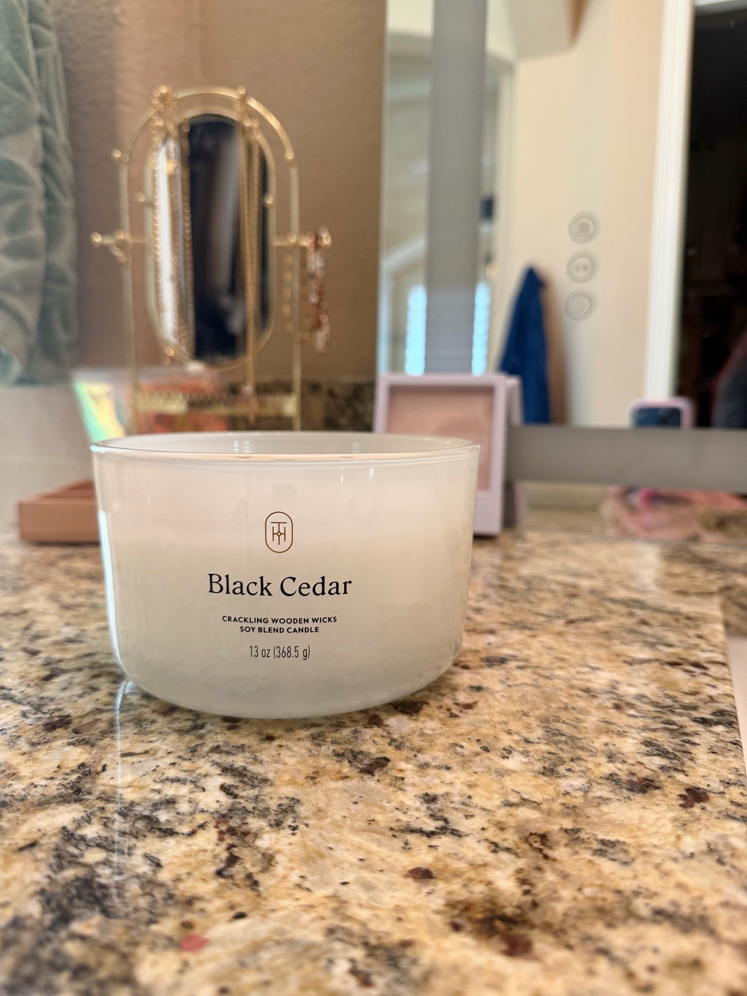 Crackling wick candle

#LTKmomlife #LTKselfcare #LTKSeasonal
