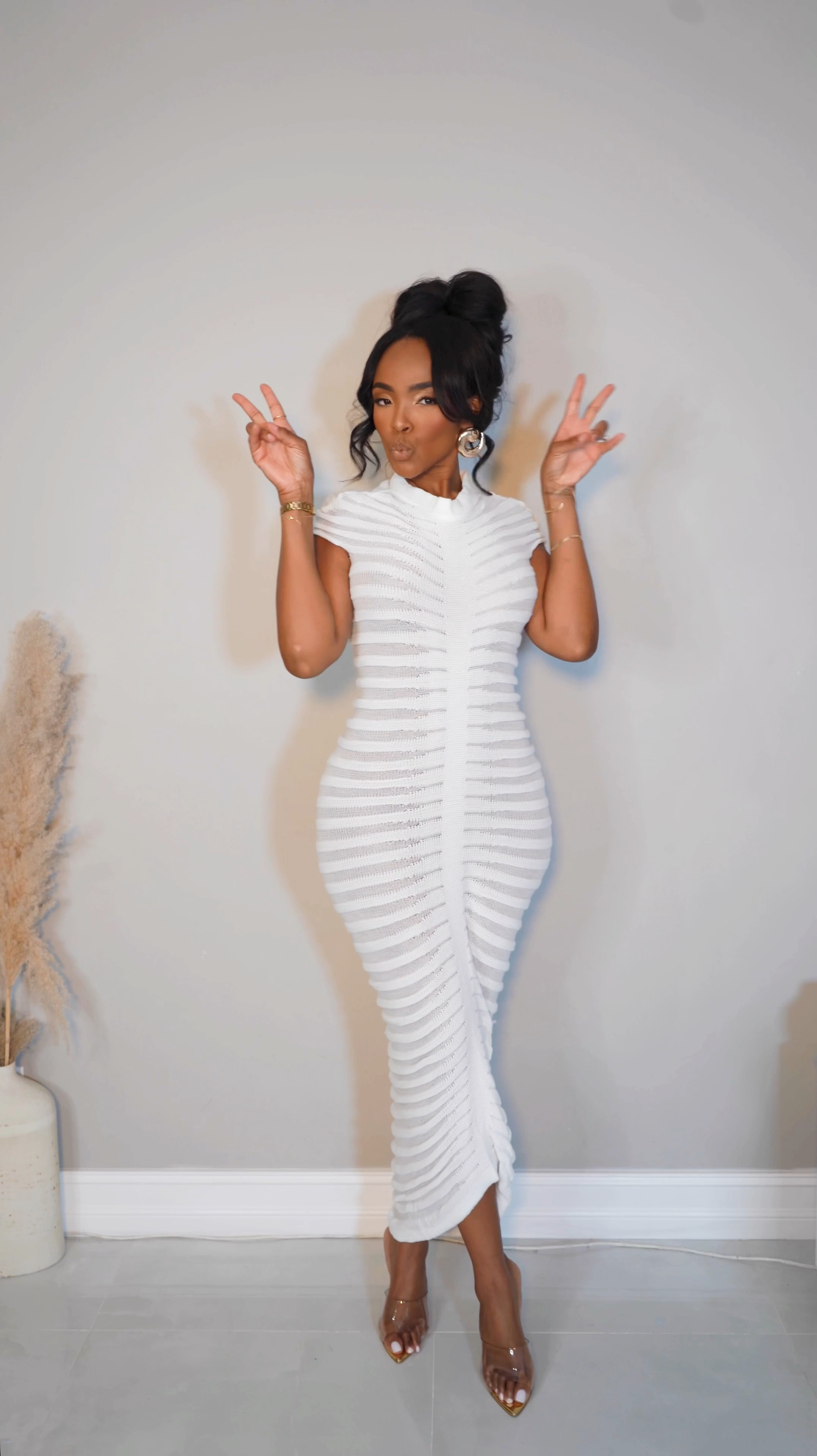 ✨Vacation vibes activated!✨ This white dress paired with gold accessories is serving effortless elegance—perfect for sunset dinners and golden hour moments. Who else loves a timeless white and gold combo? Let me know in the comments! ⬇️💬 Wearing size small, size 6

#VacationStyle #WhiteDressOutfit #GoldAccessories #ElegantFashion #ResortWear #ChicLook #OOTD #LuxuryStyle #TravelFashion #BeachDinnerLook #FashionInspo #StyleGoals #FashionBlogger #TrendingNow #WardrobeGoals

#LTKWatchNow #LTKTravel