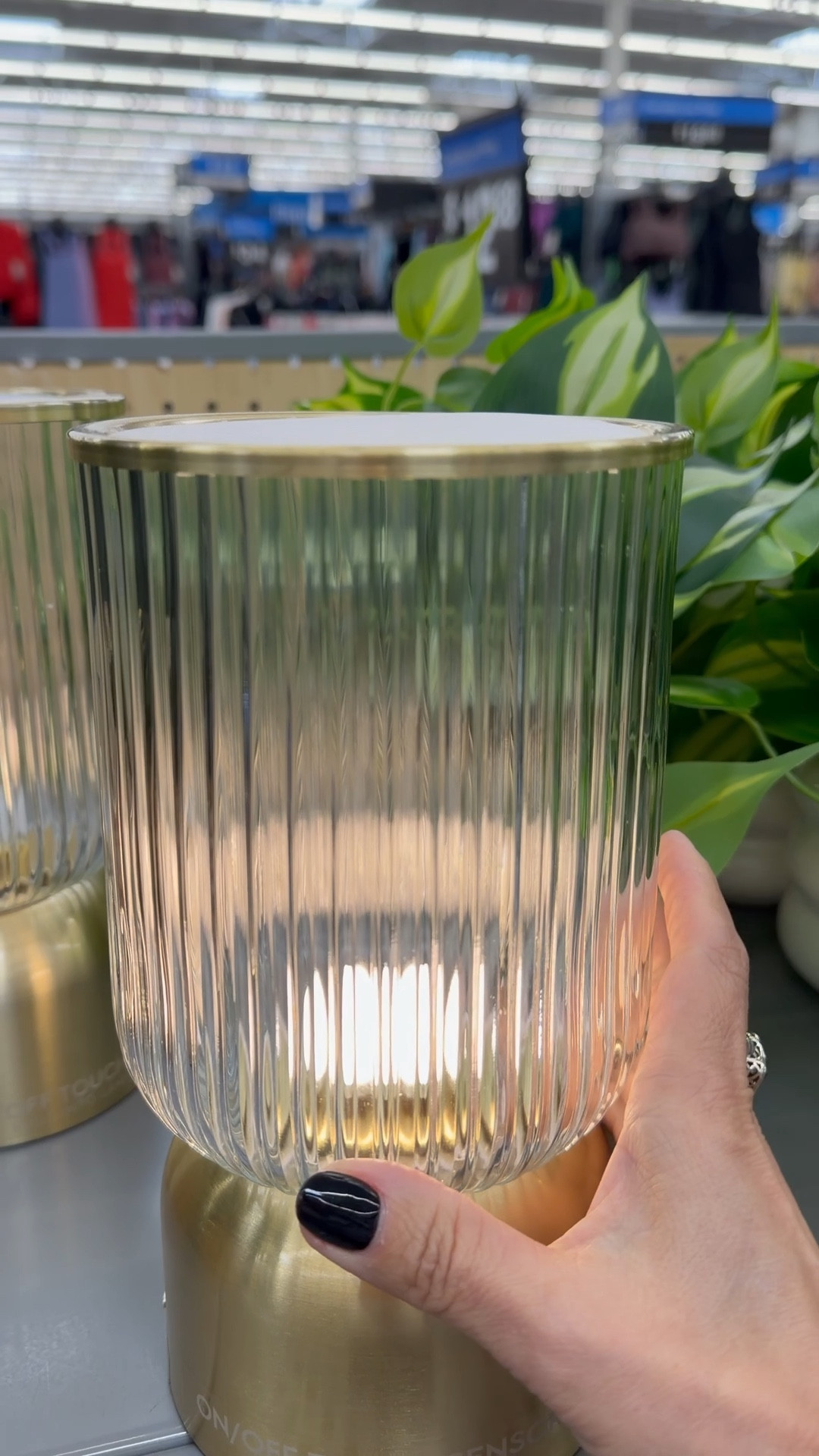 BHG UPLIGHT PORTABLE

#home #interior #decor #light 

#LTKSeasonal #LTKHome #LTKOver40