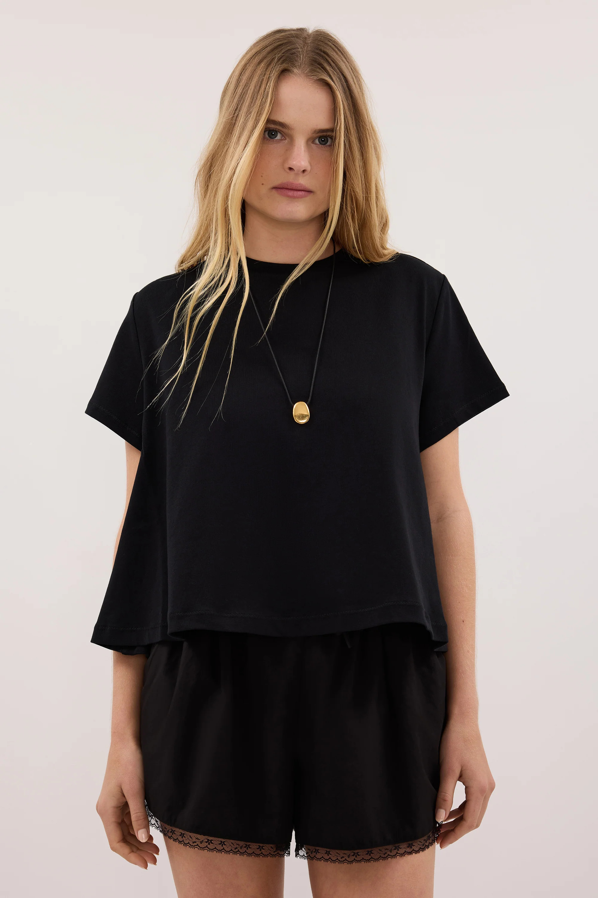 TATUM BLACK COTTON TEE | DISSH