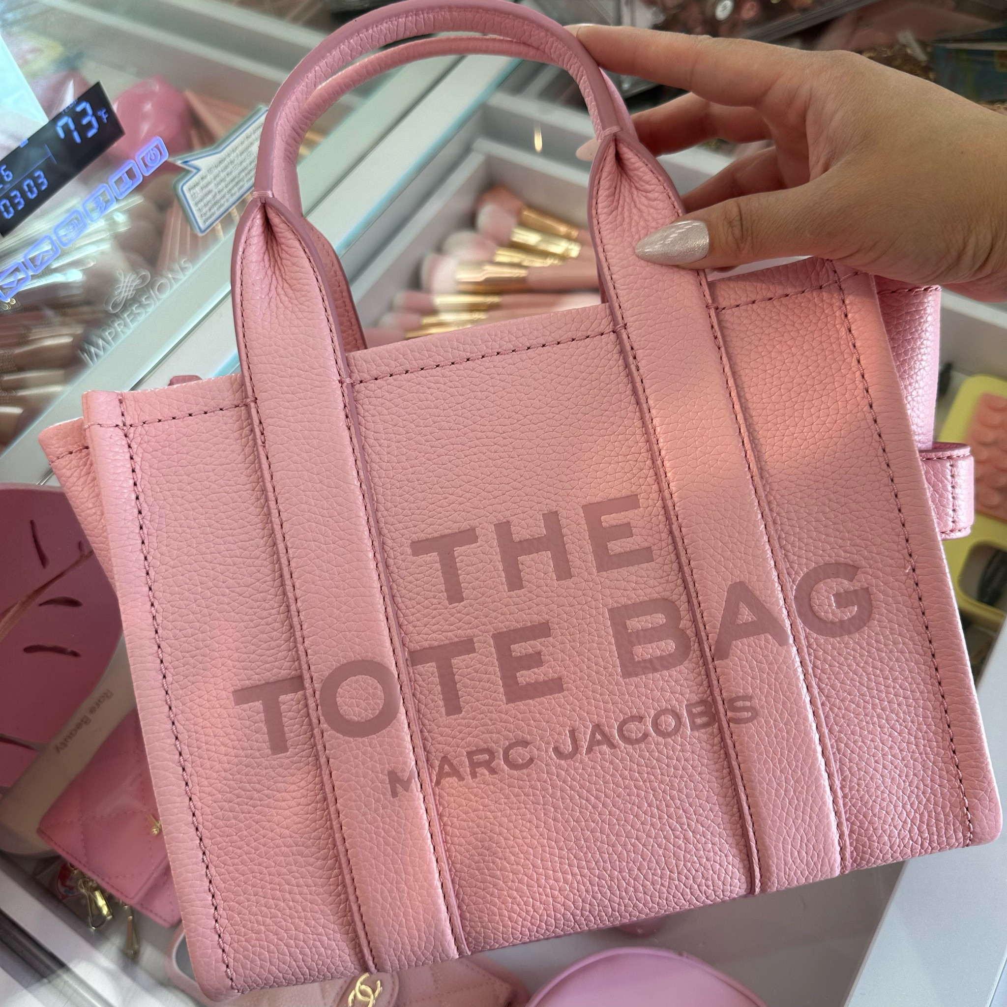 Marc Jacobs Ribbon Pink Small Tote Bag ✨🩷 

#LTKItBag #LTKBeauty #LTKBacktoSchool