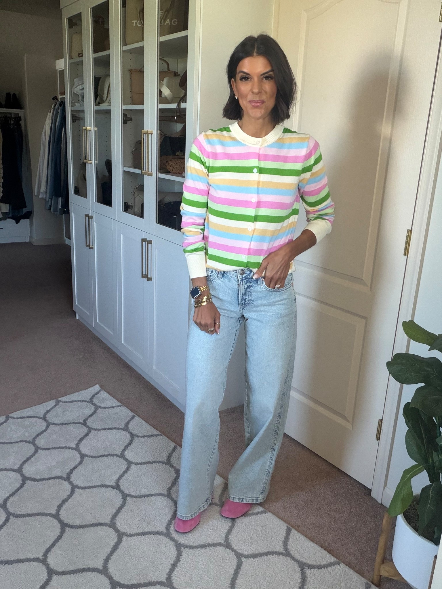 New Walmart sweater. Size xs 
Size 1 in jeans 

#LTKSeasonal #LTKgrwm #LTKootd