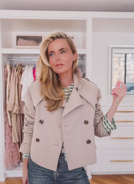 This cropped Steve Madden trench coat is so cool and very on-trend. It’s also majorly affordable at just $109! Fit is true to size. 

~Erin xo 

#LTKSeasonal #LTKover40