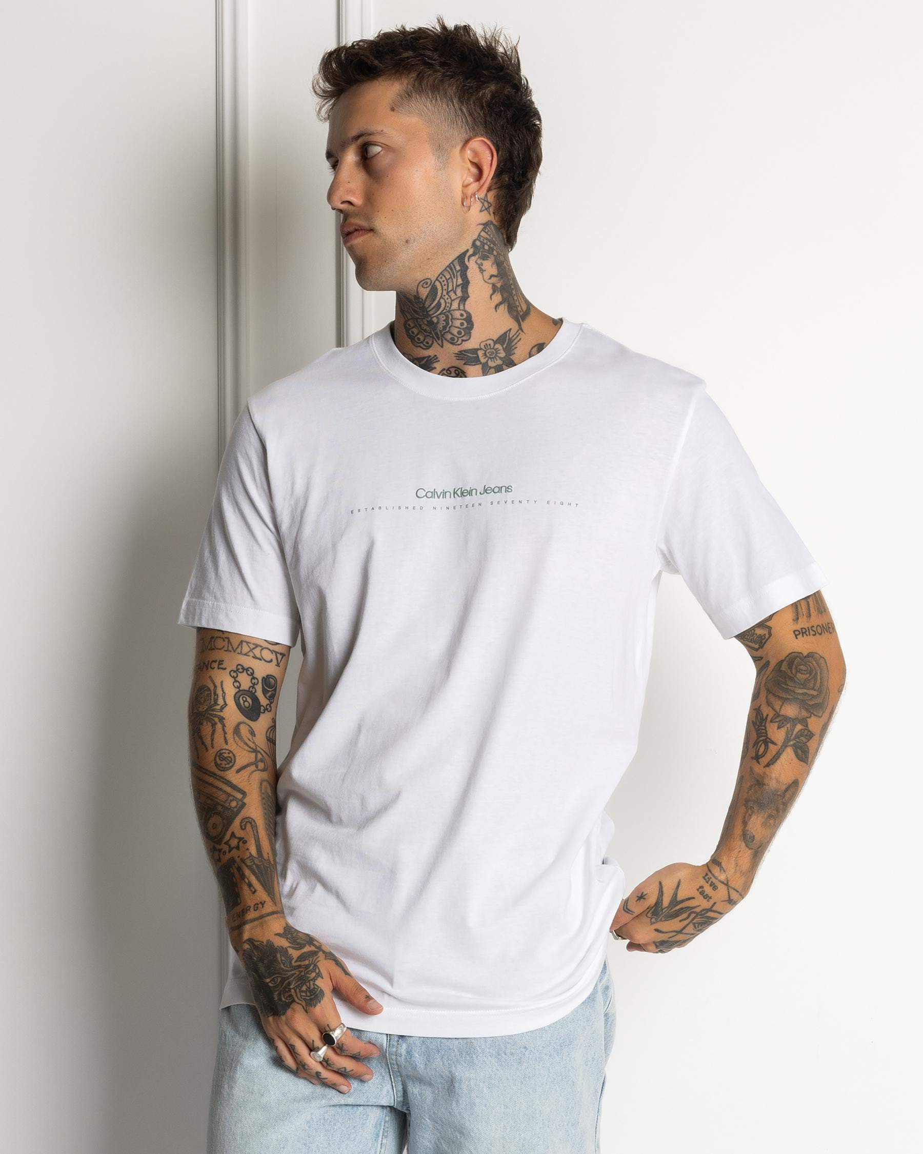 Calvin Klein Men's Minimal Logo T-Shirt in Bright White Size Small | City Beach (US)