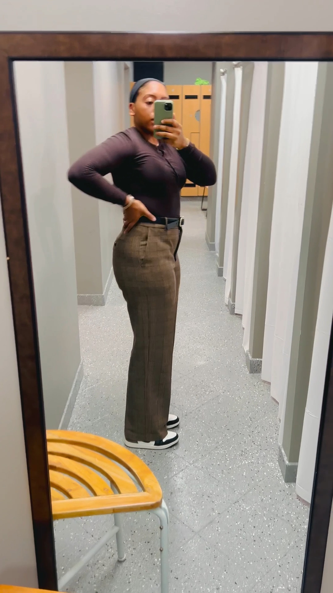 Love a chocolate brown moment! Office outfit linked here! #aritzia

#LTKootd #LTKShoeCrush #LTKWorkwear