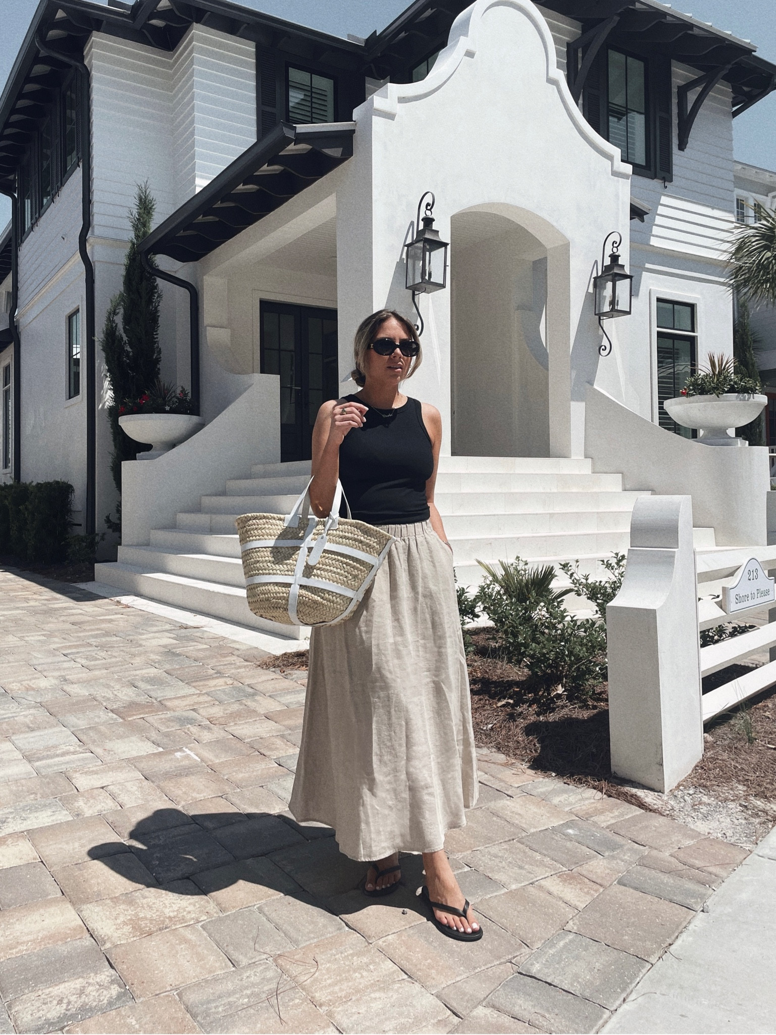 Linen skirt / amazon tank / straw tote 