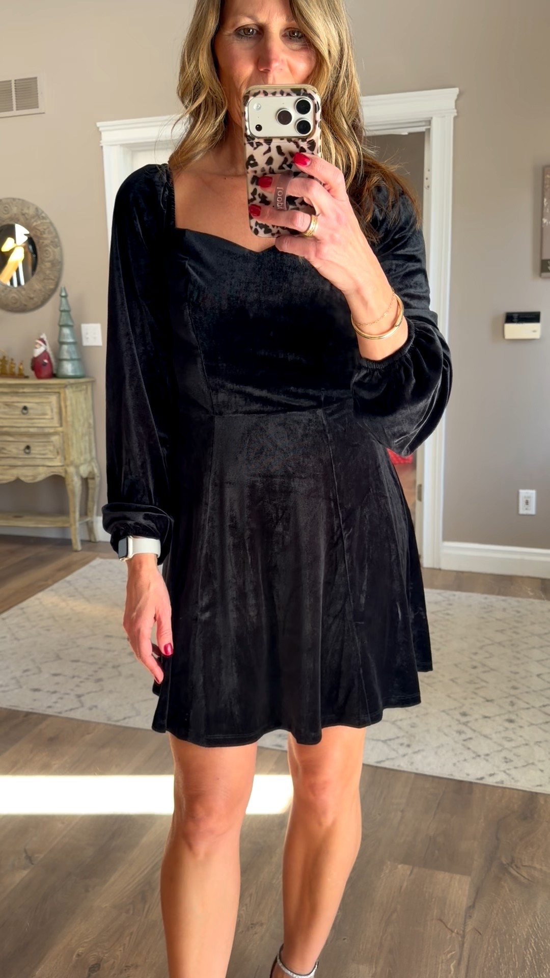 Velvet dress for the holidays or NYE 🎄🎊🎉

#LTKHoliday #LTKootd #LTKFindsUnder50